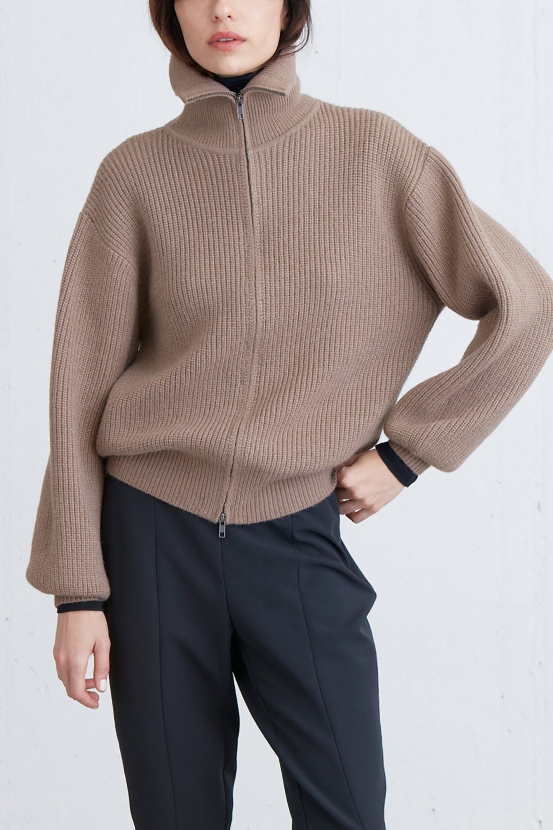 HIGH NECKLINE ZIP UP SWEATER Outlet Genuine