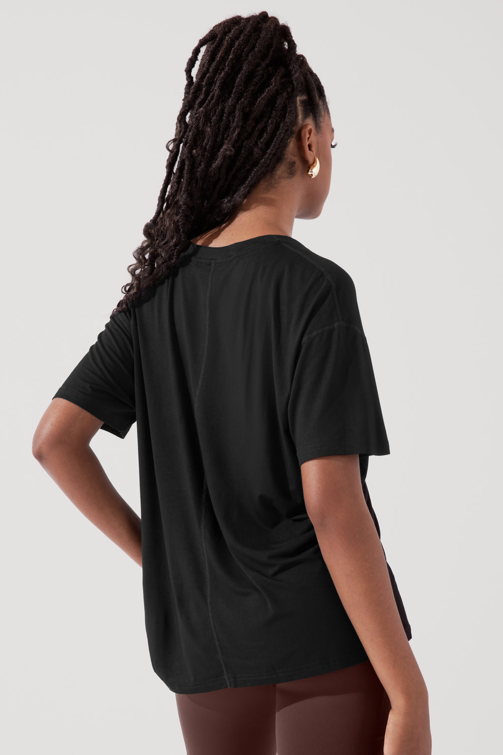 Daring Deep V Tee - Black Sale Authentic