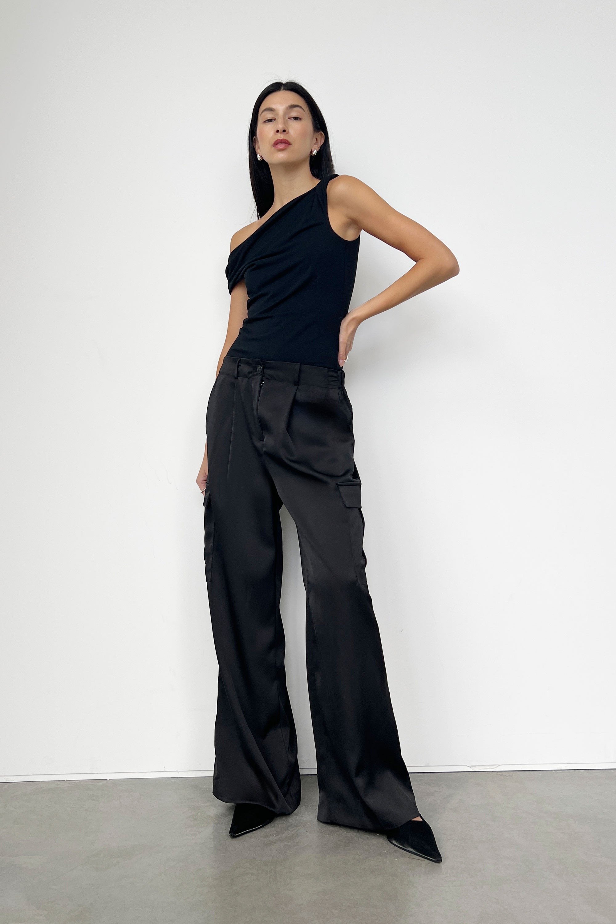 SATIN TROUSERS WITH CARGO POCKETS Official