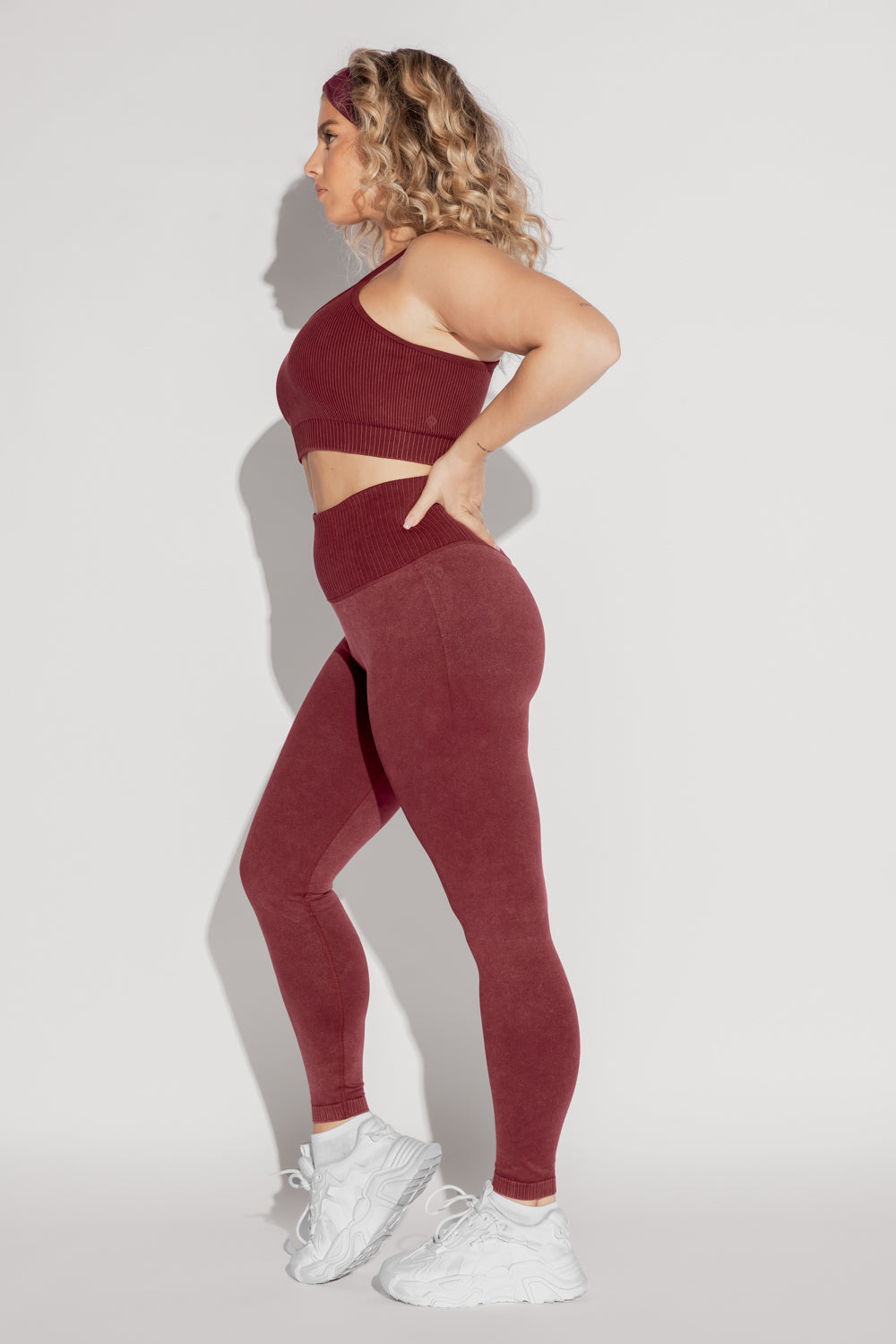 Supersculpt Seamless Leggings - Garnet Sale Pre Order