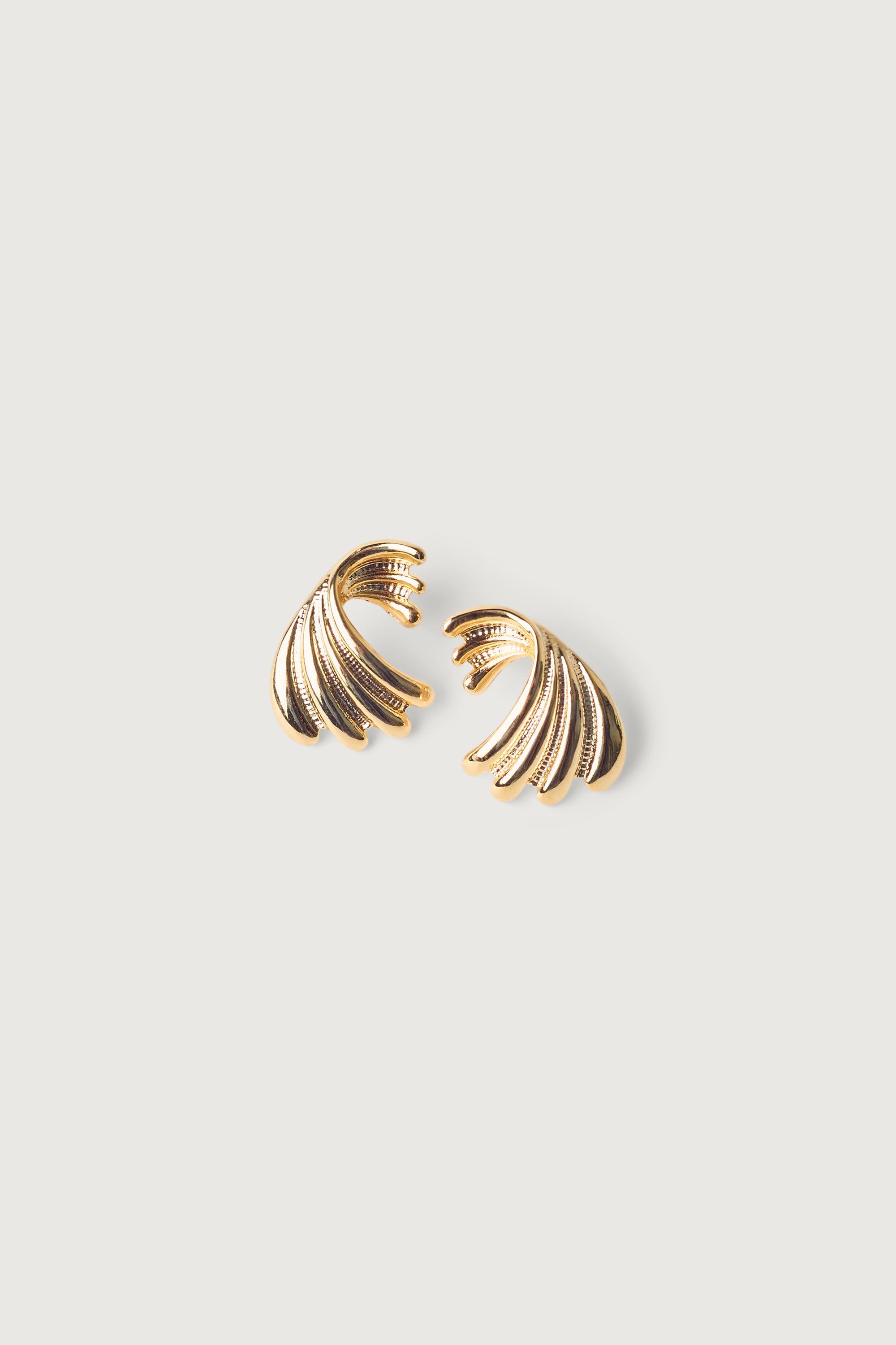 WING SHAPED EARRING Extremely For Sale