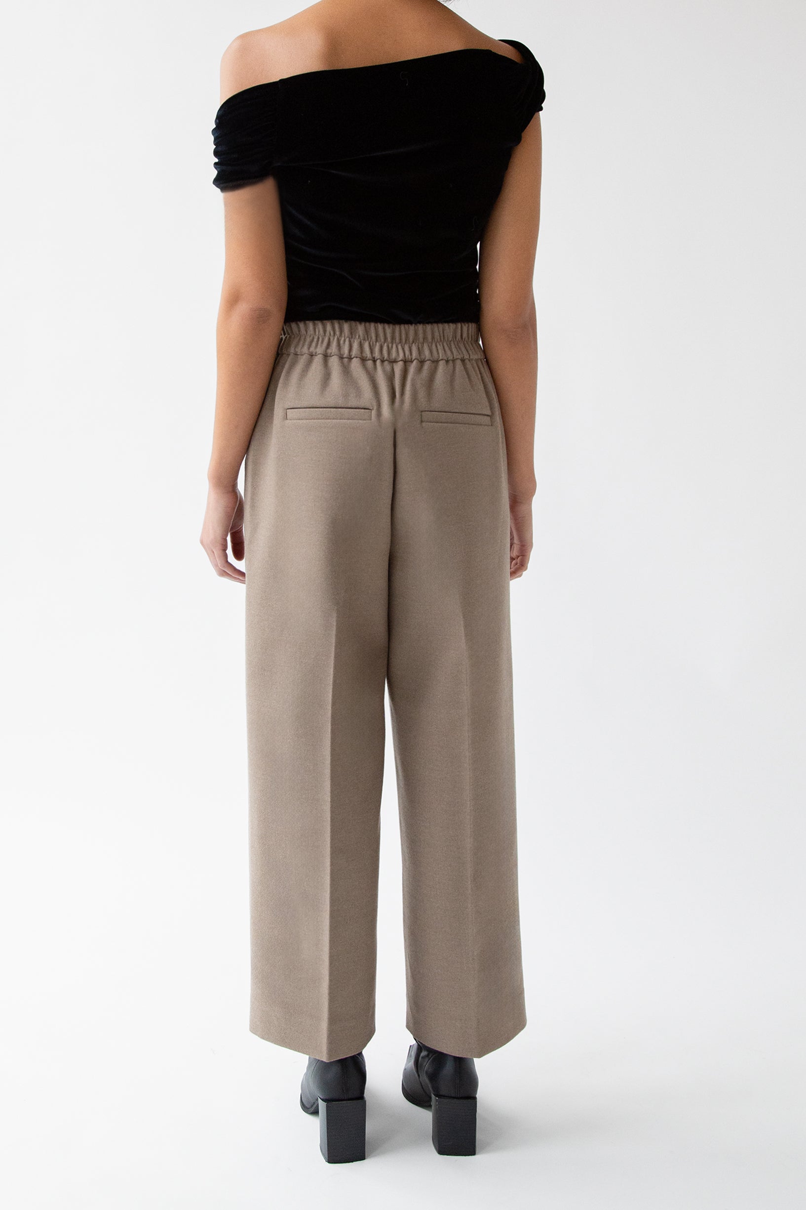 CROPPED HALF ELASTIC WAIST PANT Discount Looking For