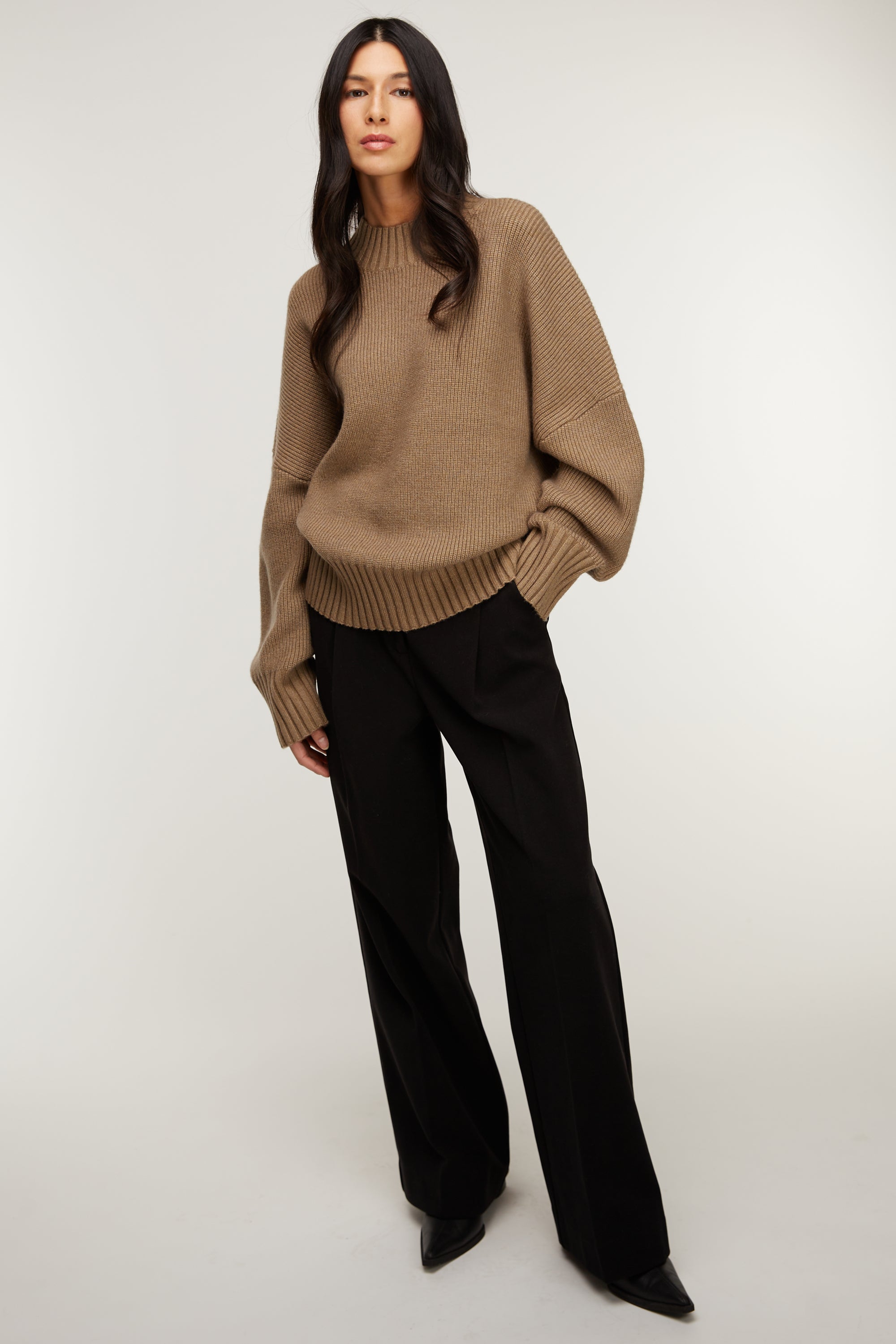 OVERSIZED WIDE-RIBBED TRIM SWEATER Discount Footaction