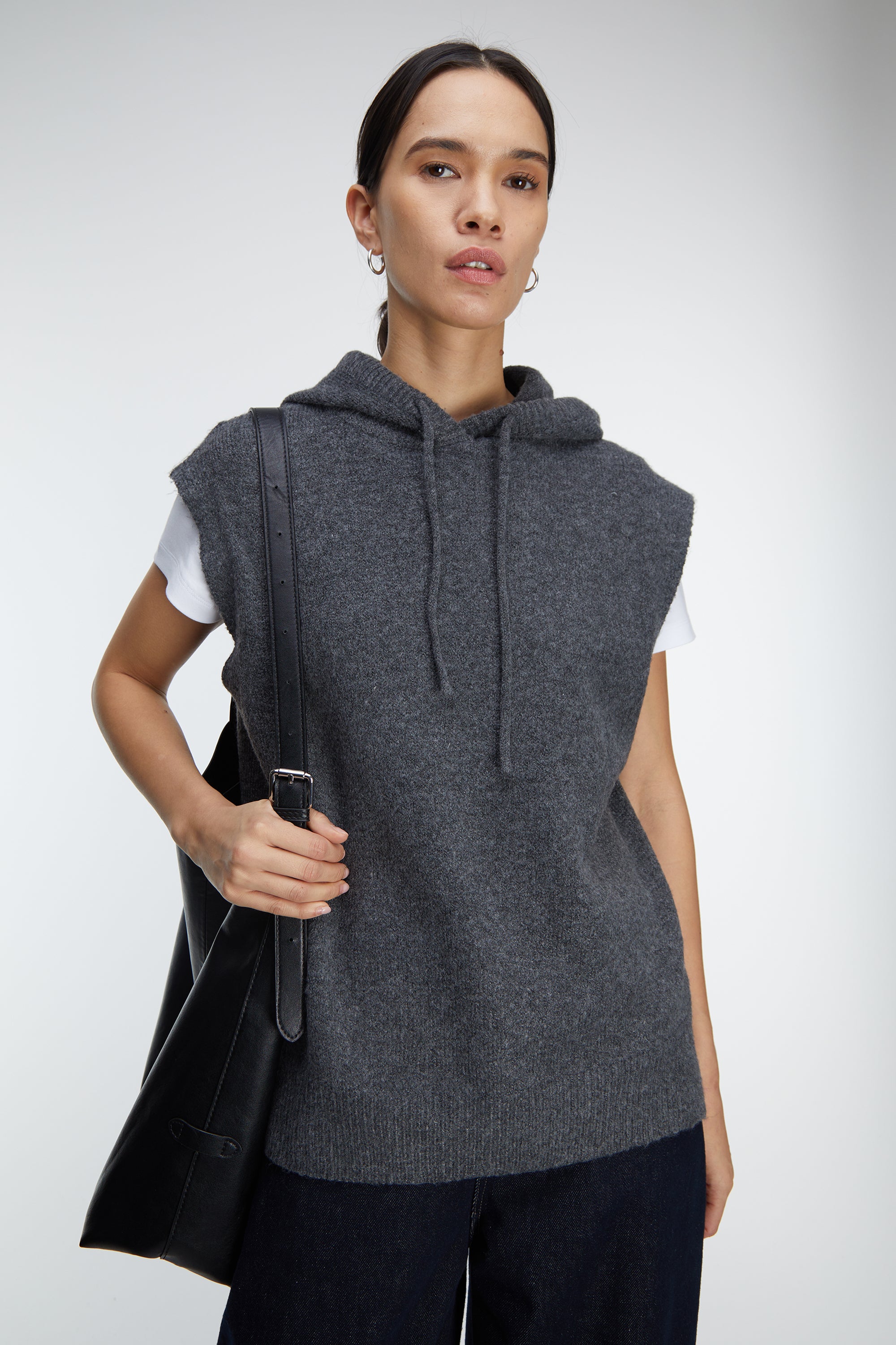 KNIT SLEEVELESS HOODIE Clearance Amazing Pice