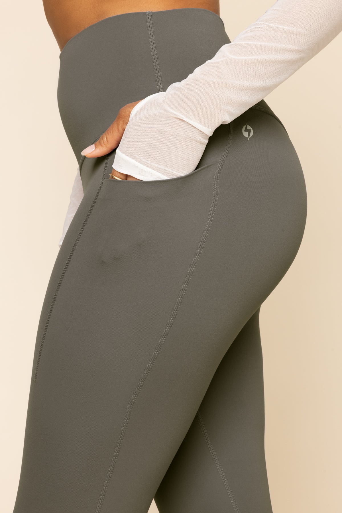 Supersculpt Leggings with Pockets - English Ivy Clearance Inexpensive