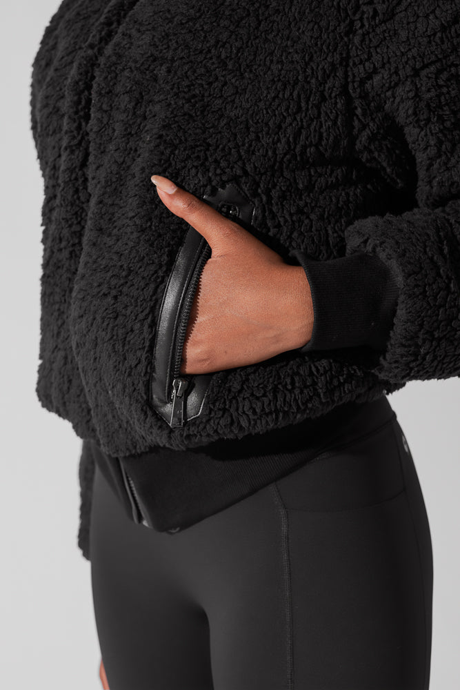 The Kinsley Bomber Jacket in Faux Sherpa - Black Free Shipping Outlet Store