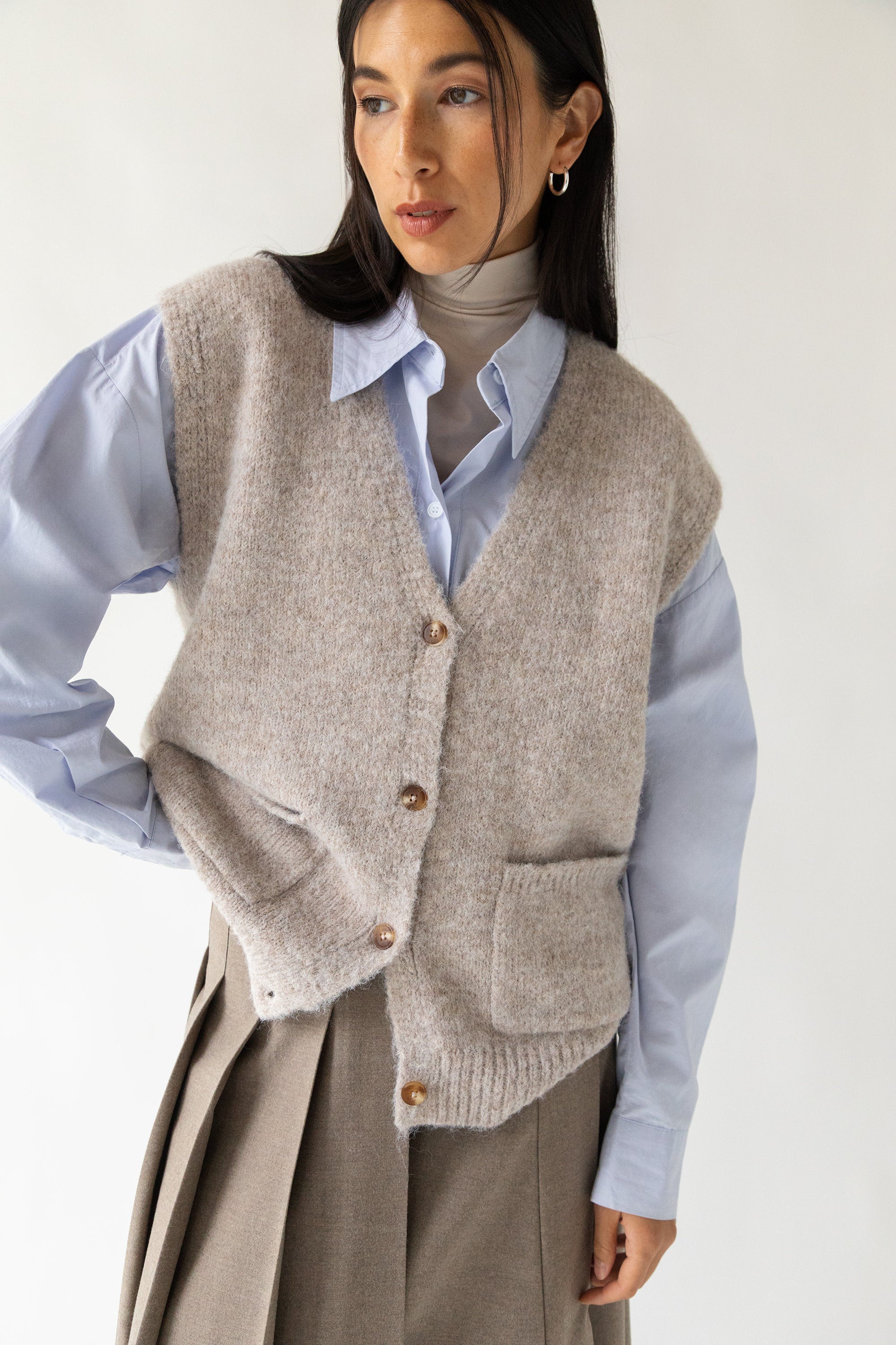 OVERSIZED BUTTON FRONT SWEATER VEST Huge Surprise