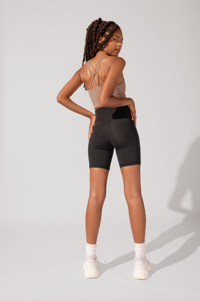 Crisscross Hourglass Biker Short - Black Manchester Cheap Pice