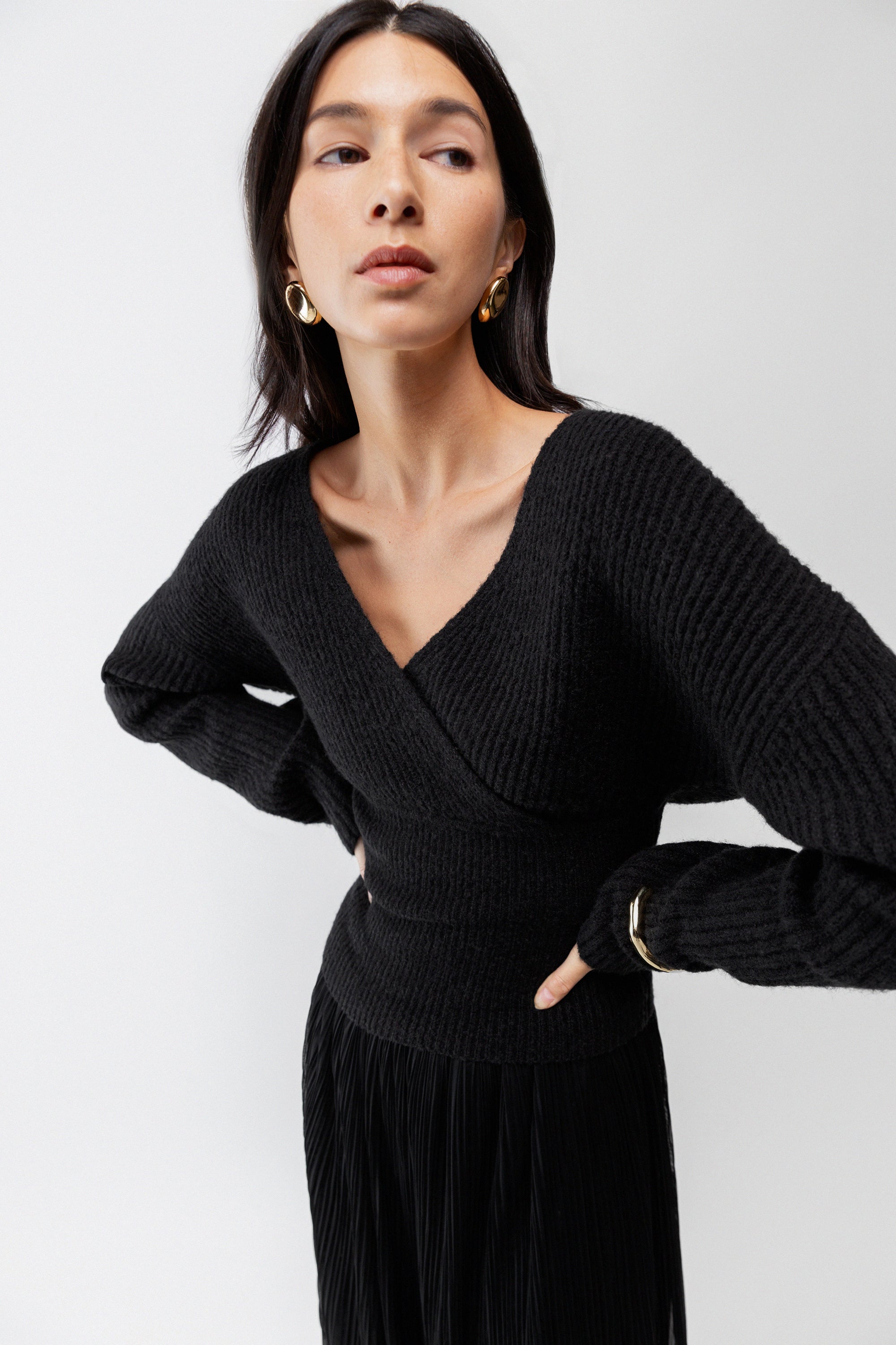 V-NECK WRAP SWEATER Manchester