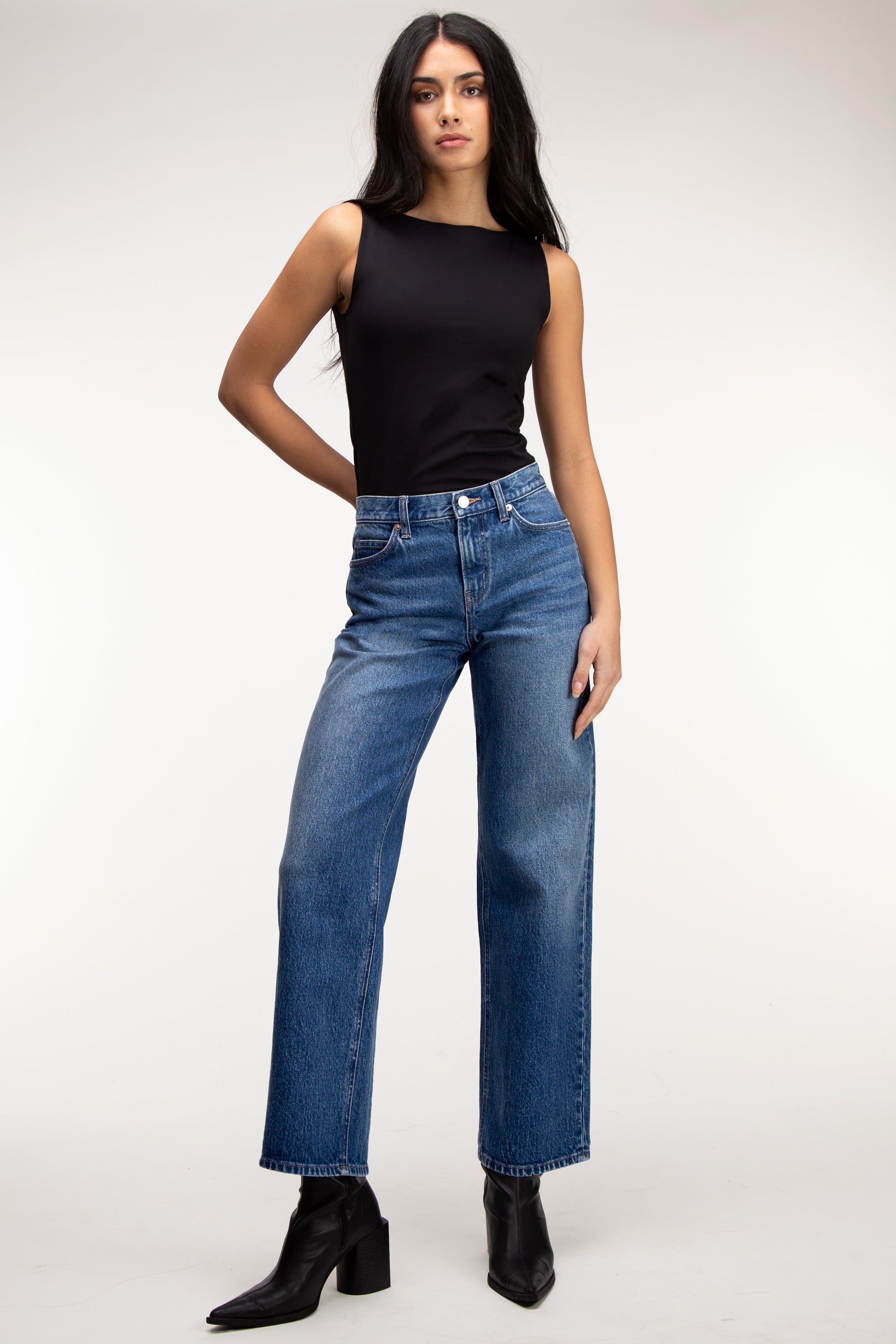 Mid-Rise Straight Leg Jean Discount Great Deals