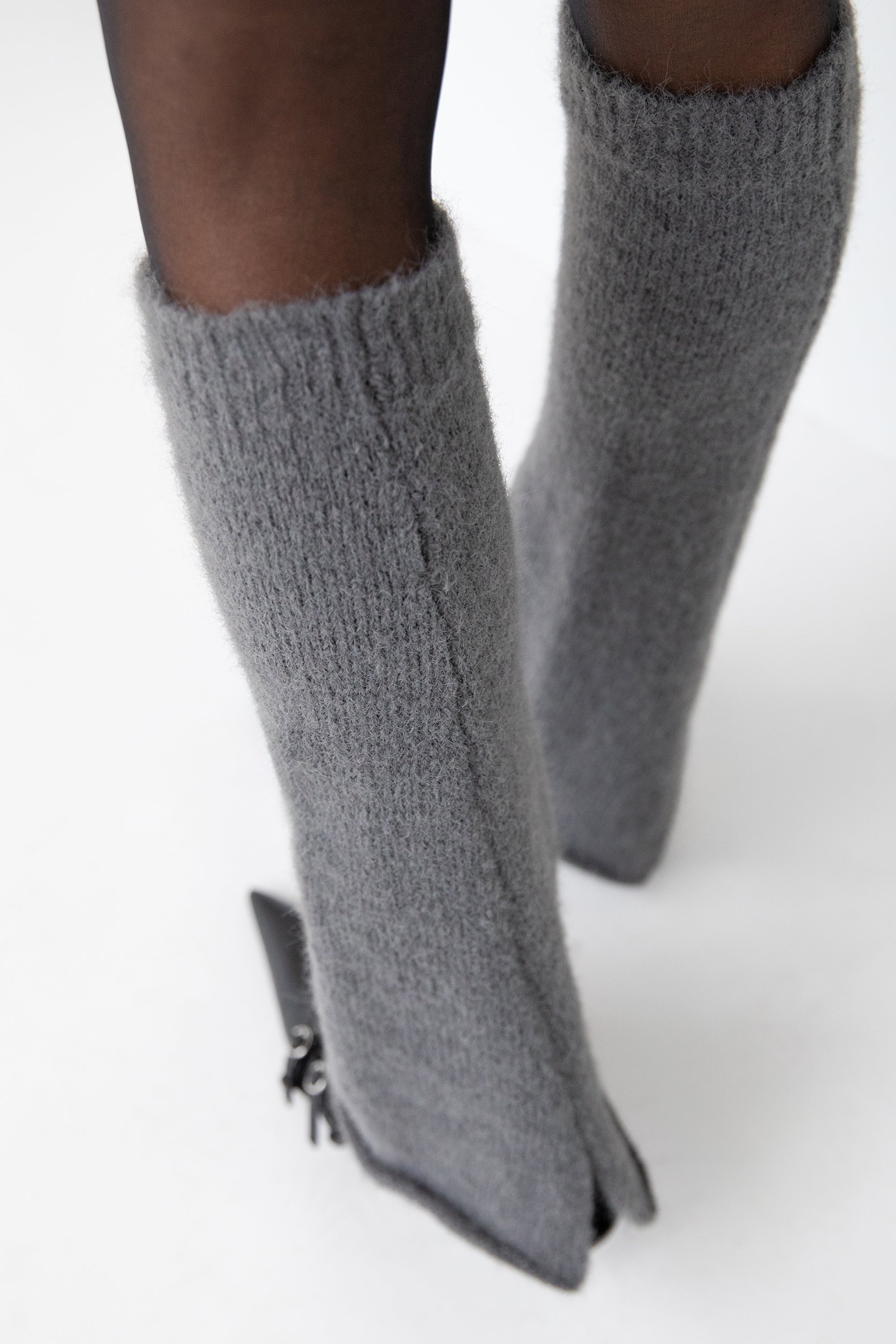 WOOL BLEND LEG WARMER Visit