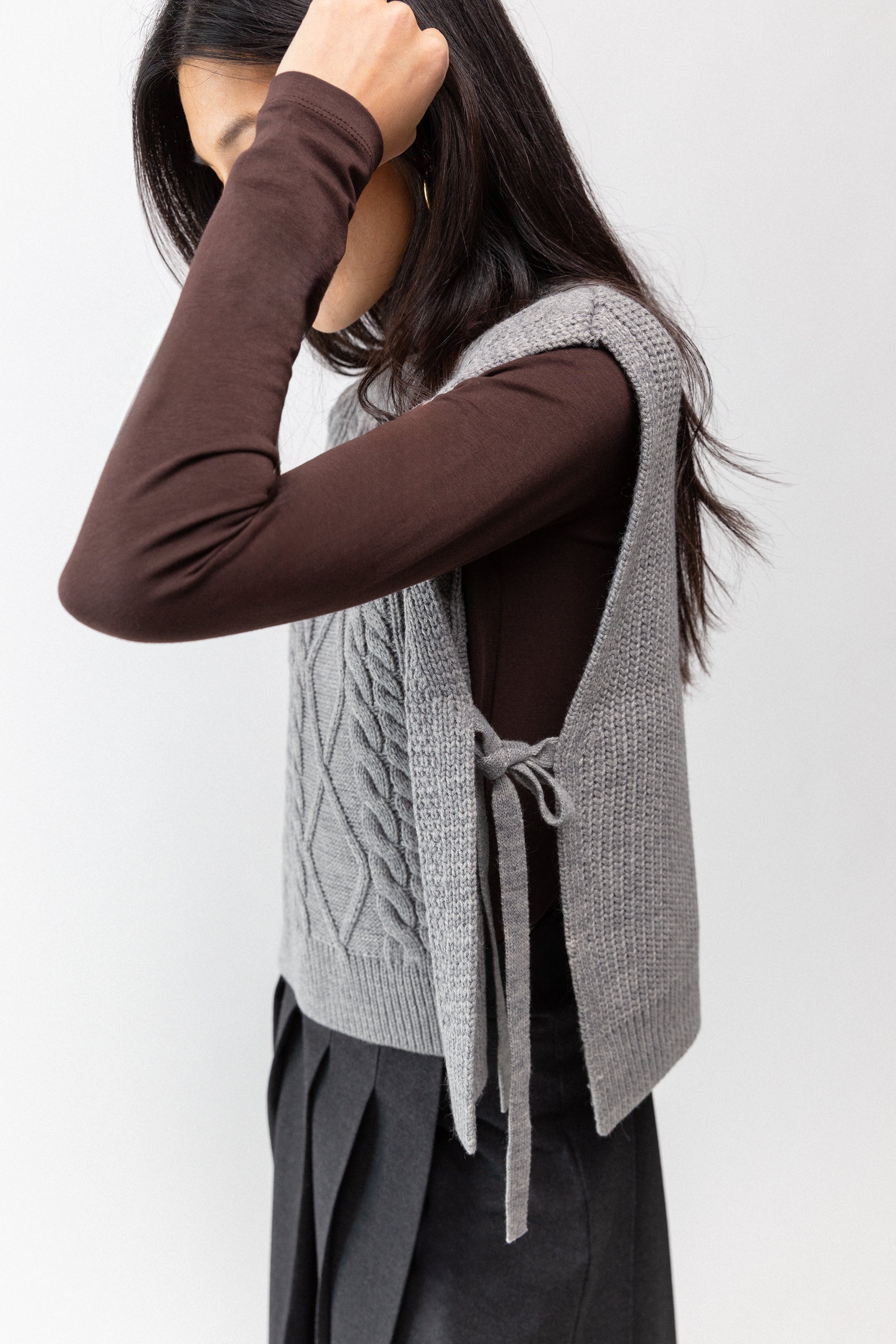 SLEEVELESS CABLE-KNIT VEST WITH TIES Free Shipping Top Quality