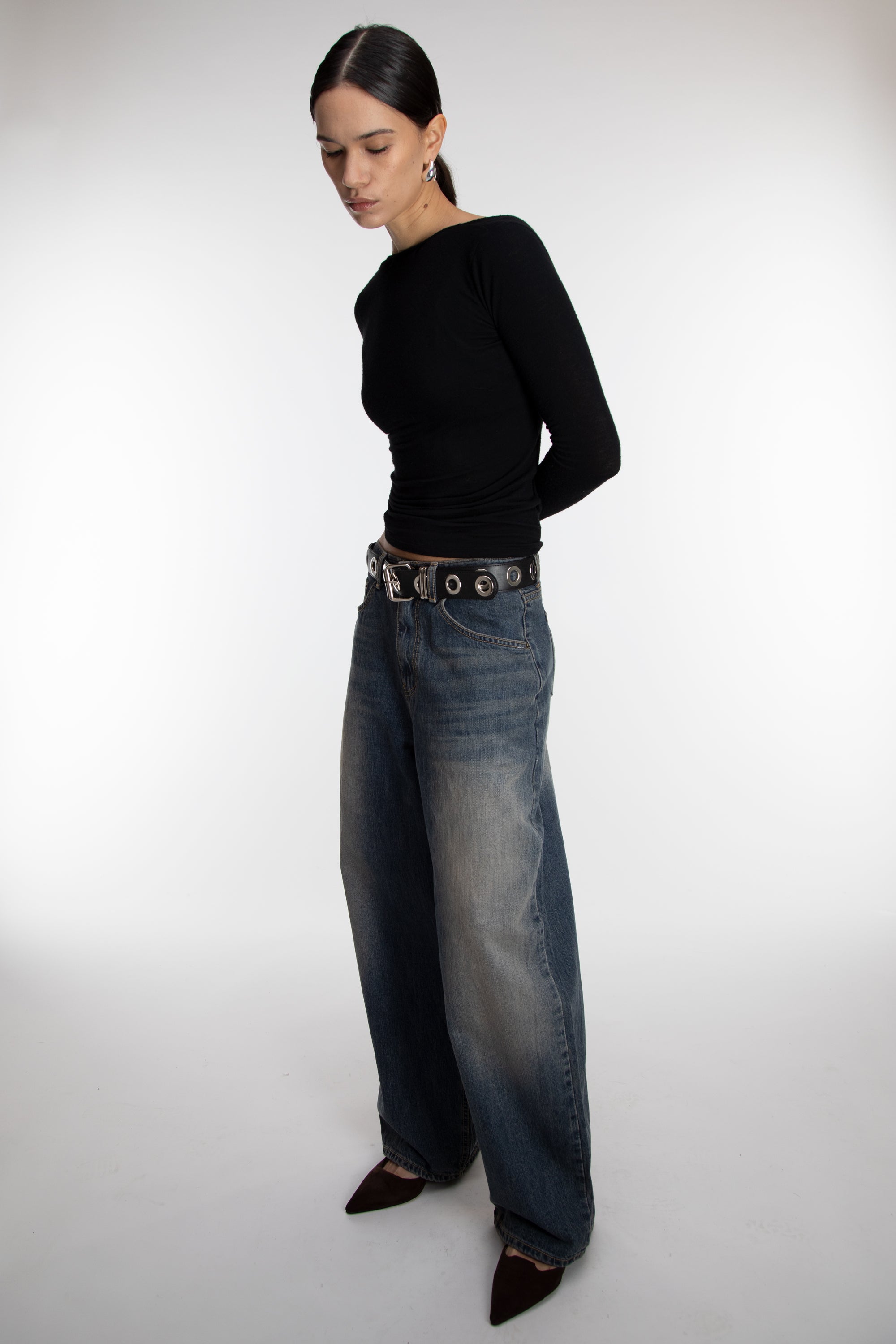 DARK WASH BARREL CURVED LEG JEAN Low Cost Online