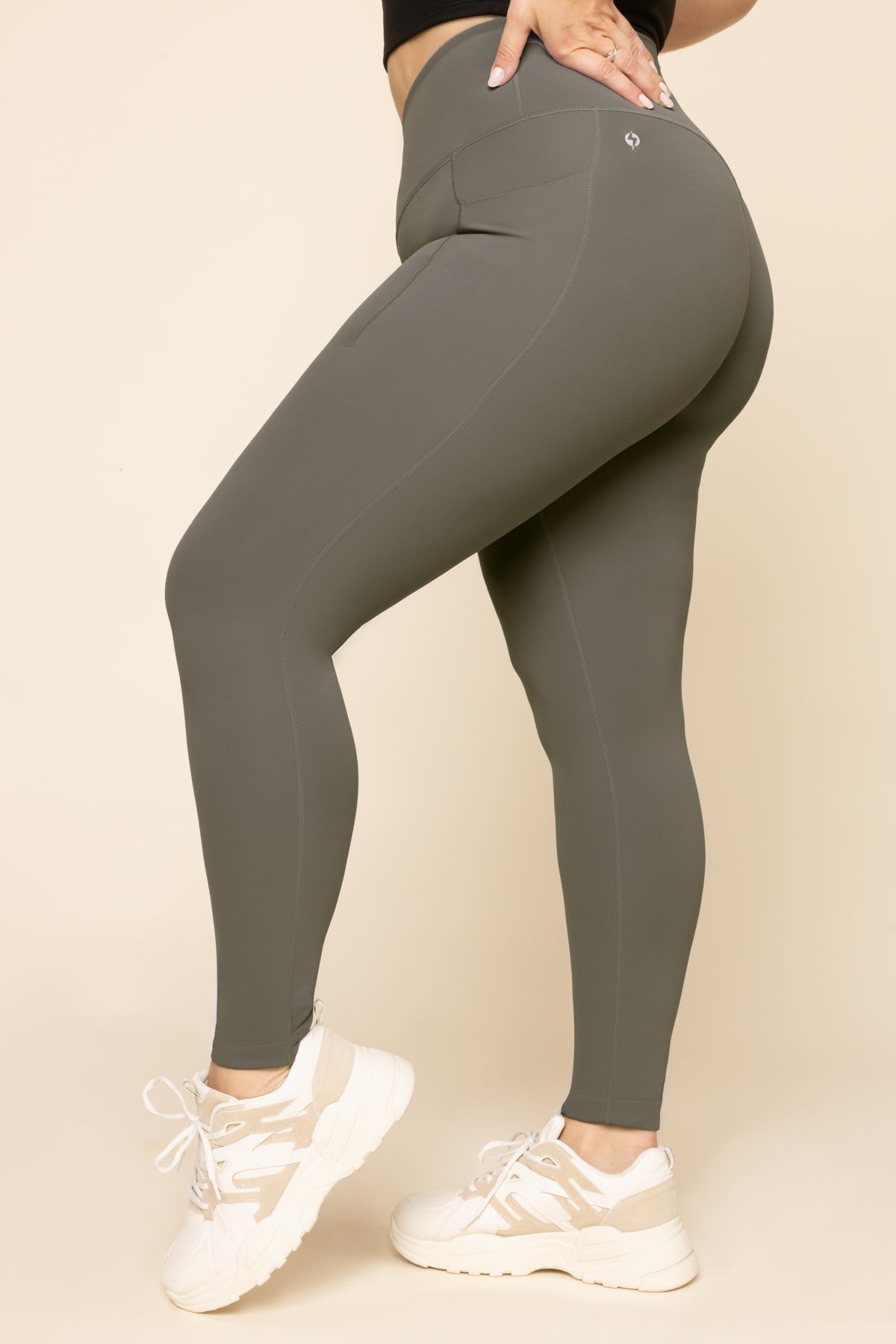 Crisscross Hourglass Leggings with Pockets - English Ivy Sale Real