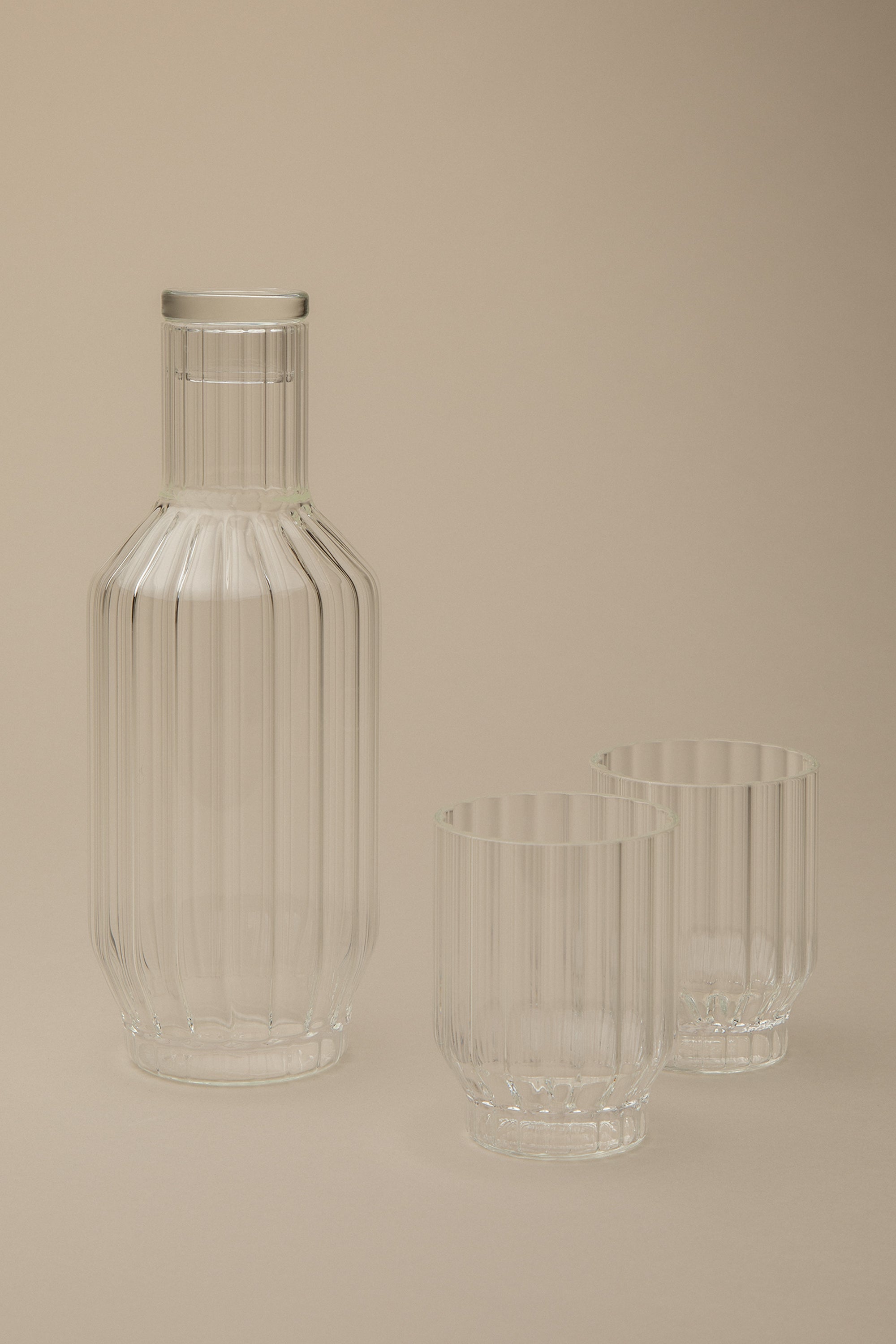 FLUTED CARAFE Reliable