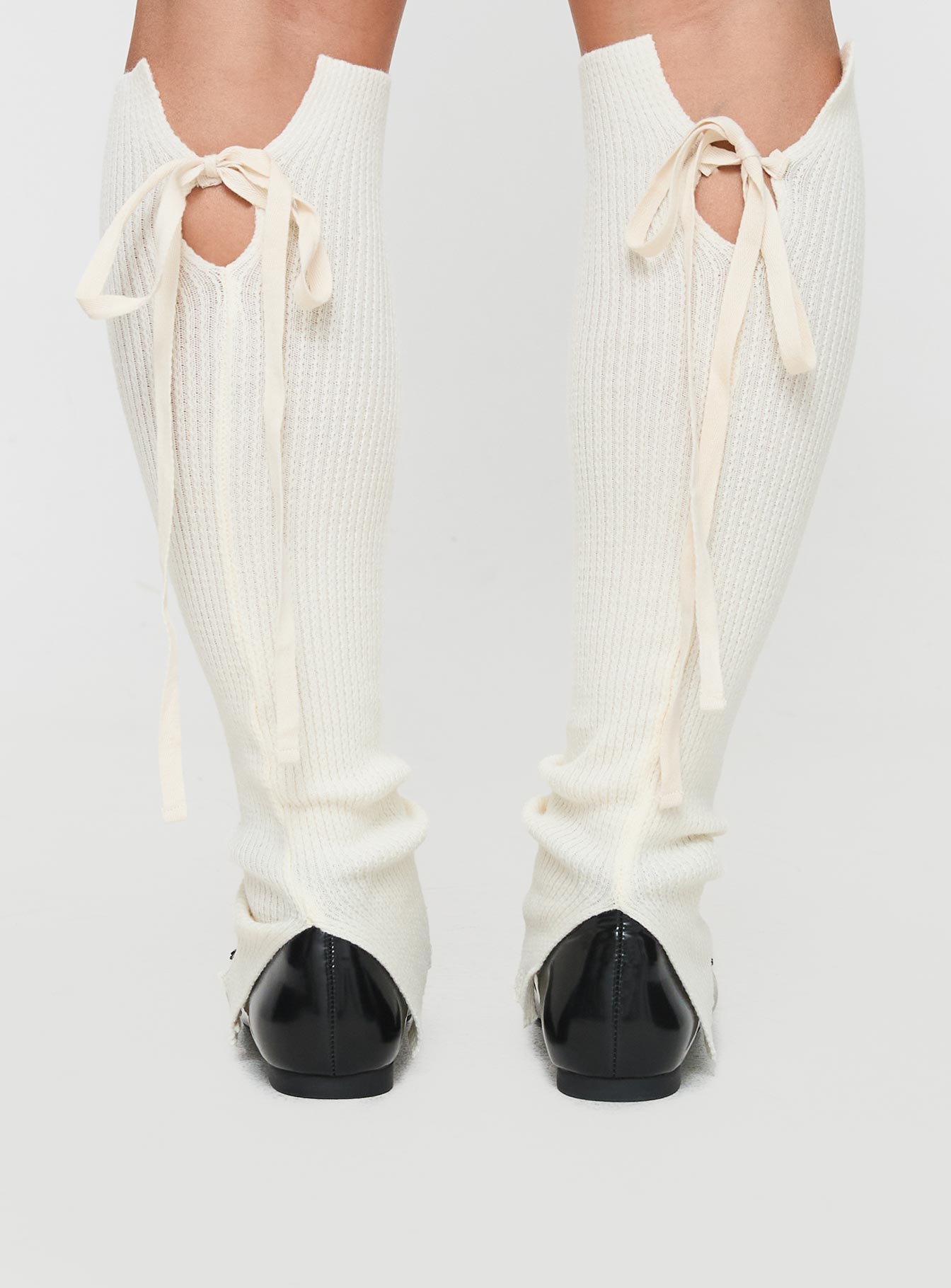 Swan Lake Leg Warmers Cream Sale Recommend