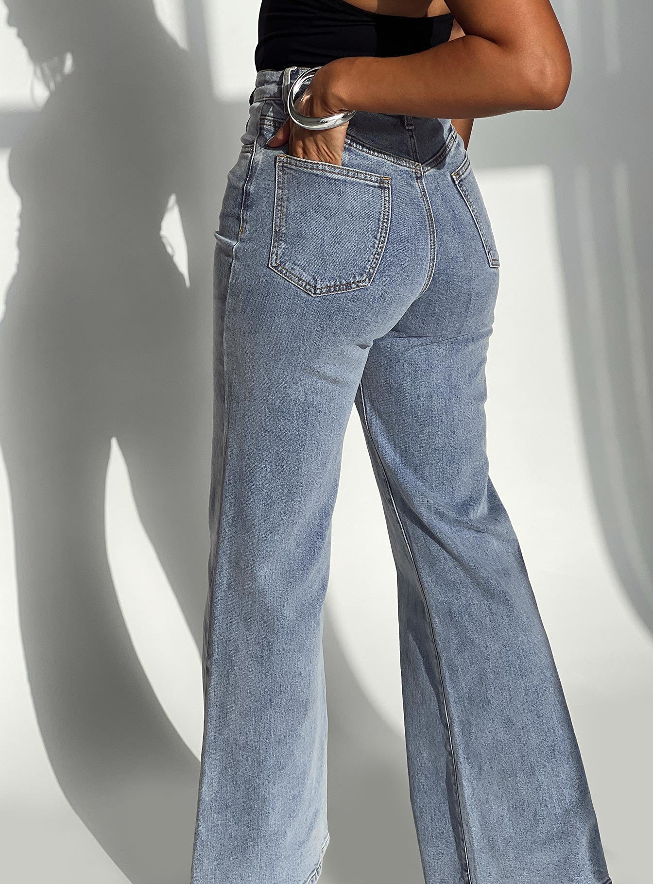 Thearlie High Flare Jean Light Wash Sale Clearance