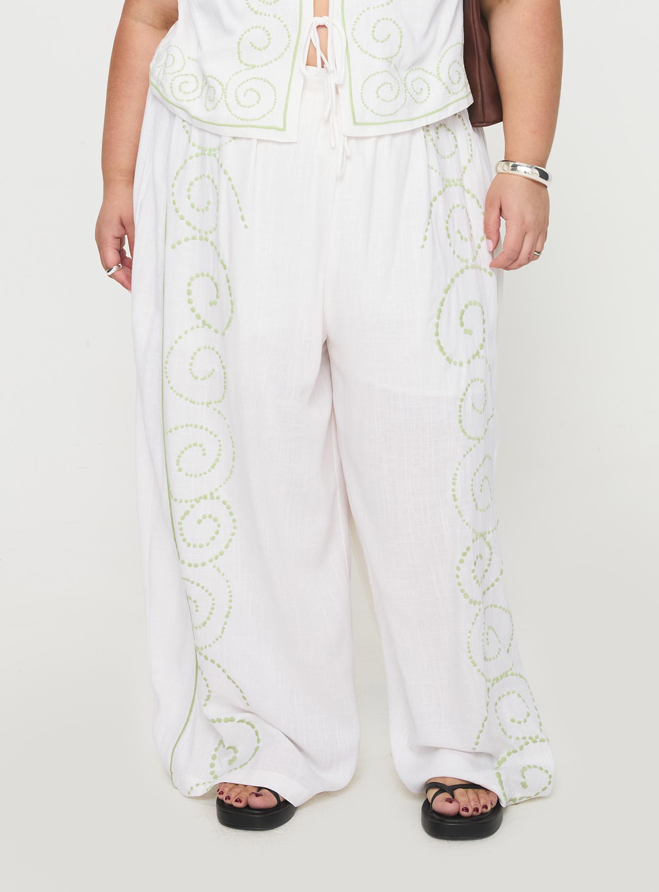 Kindred Pants White / Green Curve Discount Cheap Online