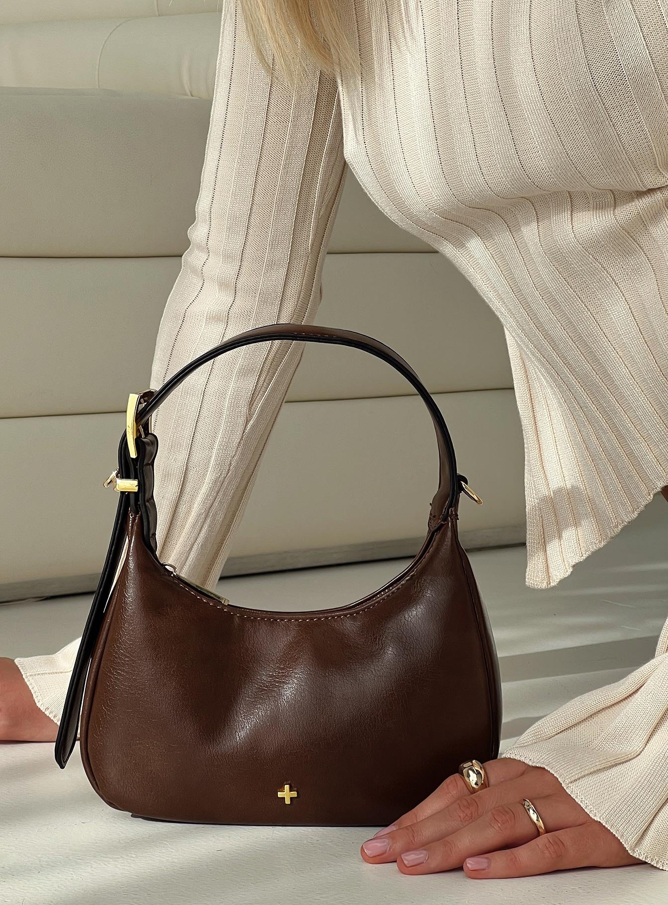 Gigi Shoulder Bag Chocolate Clearance Online Online