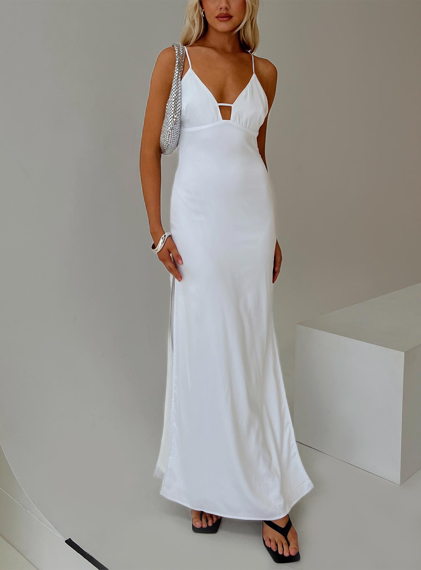 Atheria Maxi Dress White Free Shipping Browse