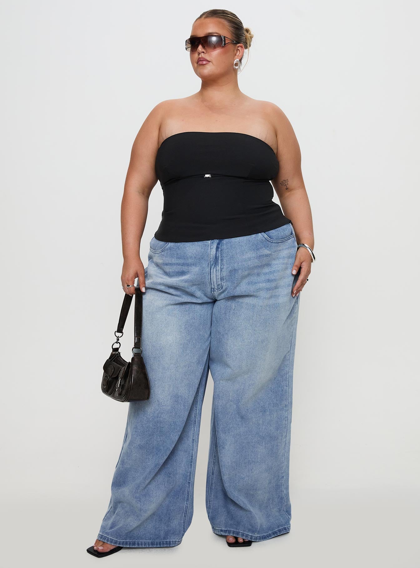 Naylor Wide Leg Jeans Light Wash Denim Curve Outlet Store Locations