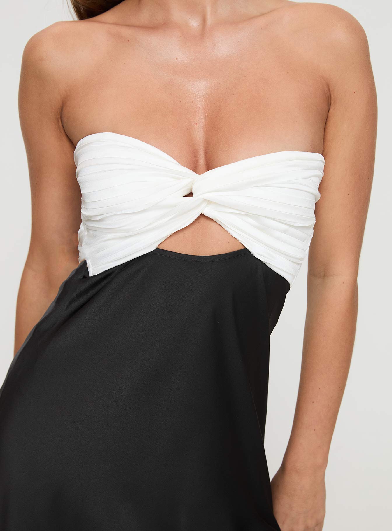 Shellie Mini Dress Black / White Factory Outlet