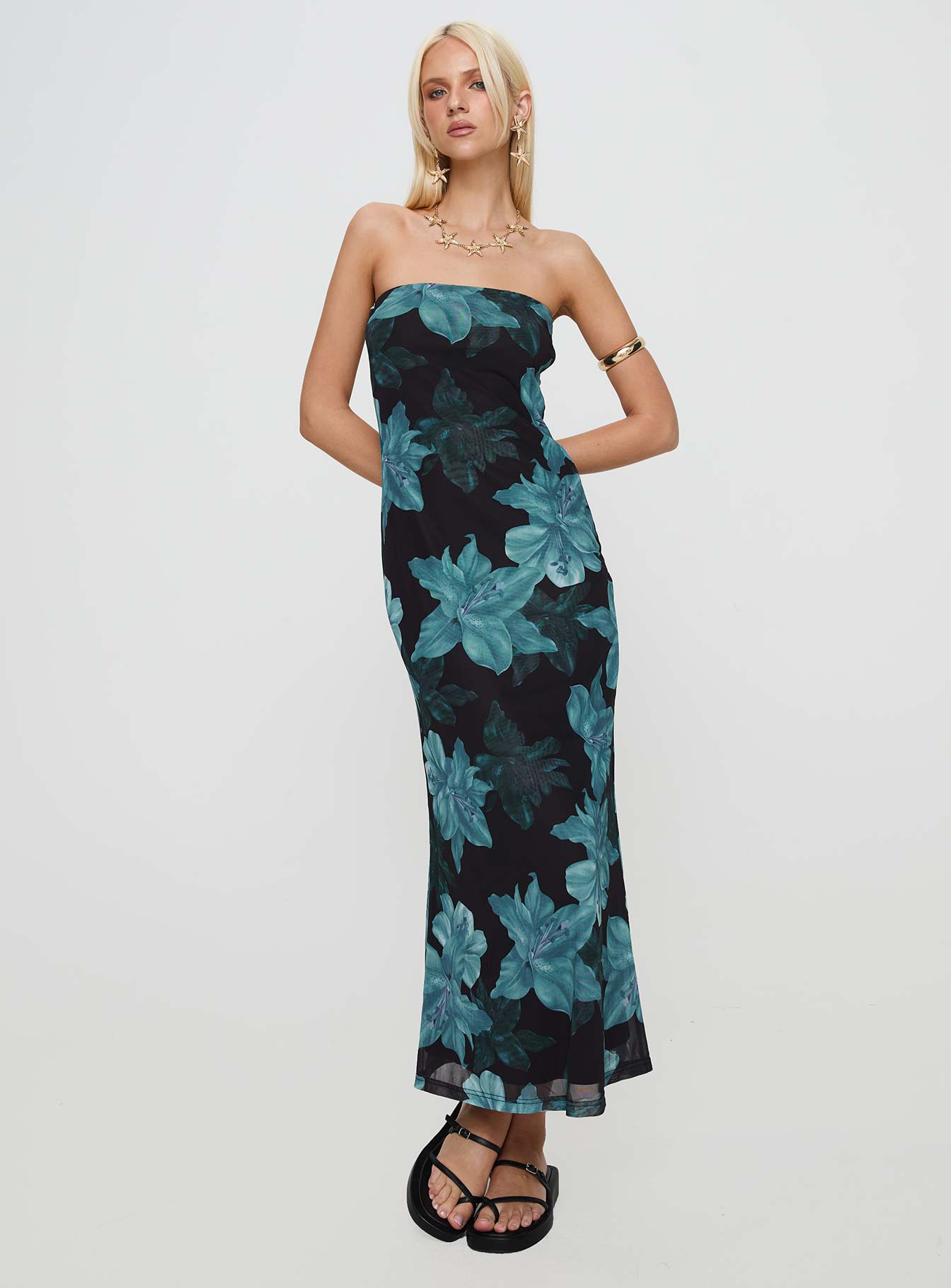 Celik Maxi Dress Black / Blue Floral Buy Cheap Big Sale