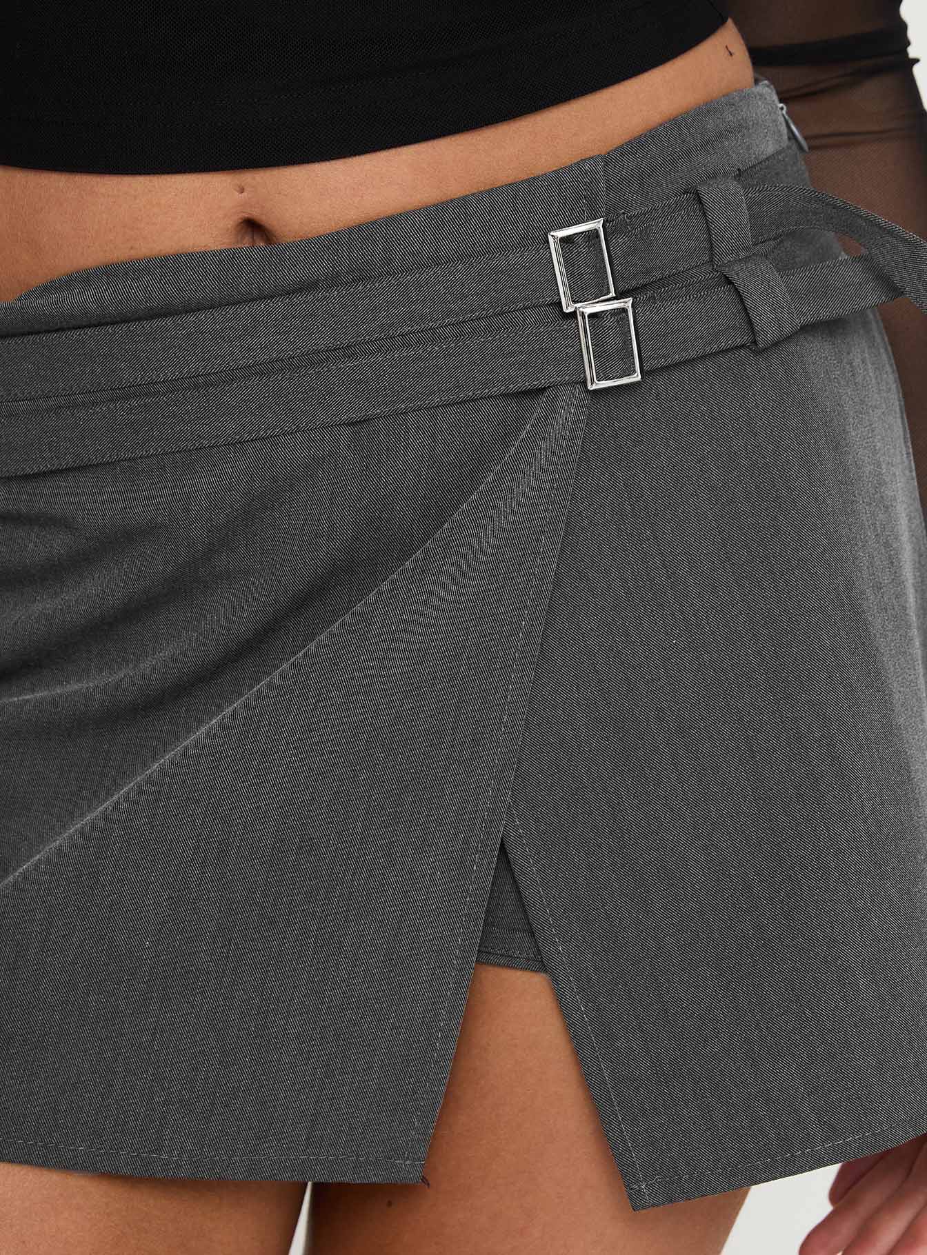 Statuette Buckle Mini Skort Grey Outlet Newest