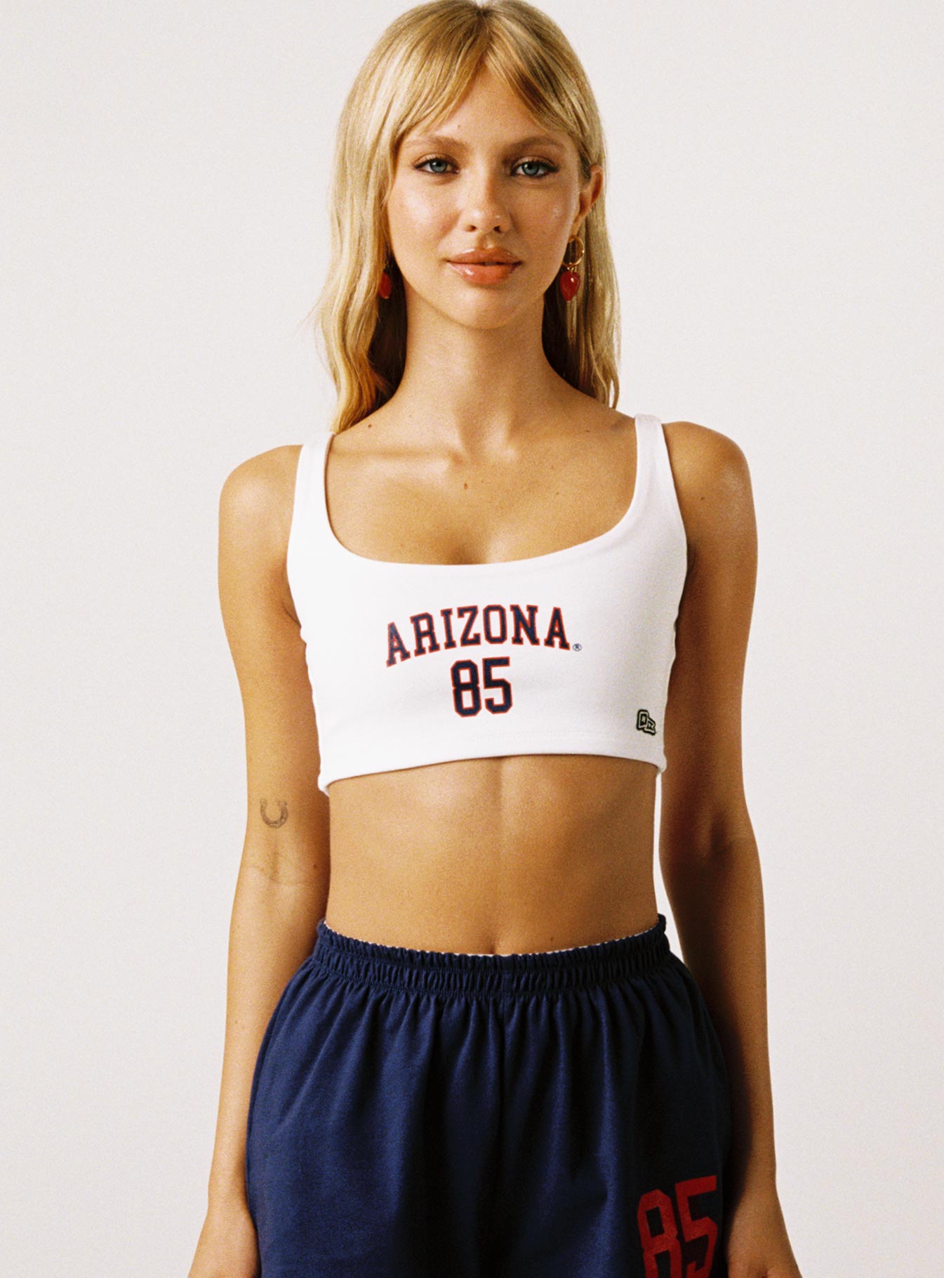 U of A Scoop Neck Crop Top White Discount Wiki