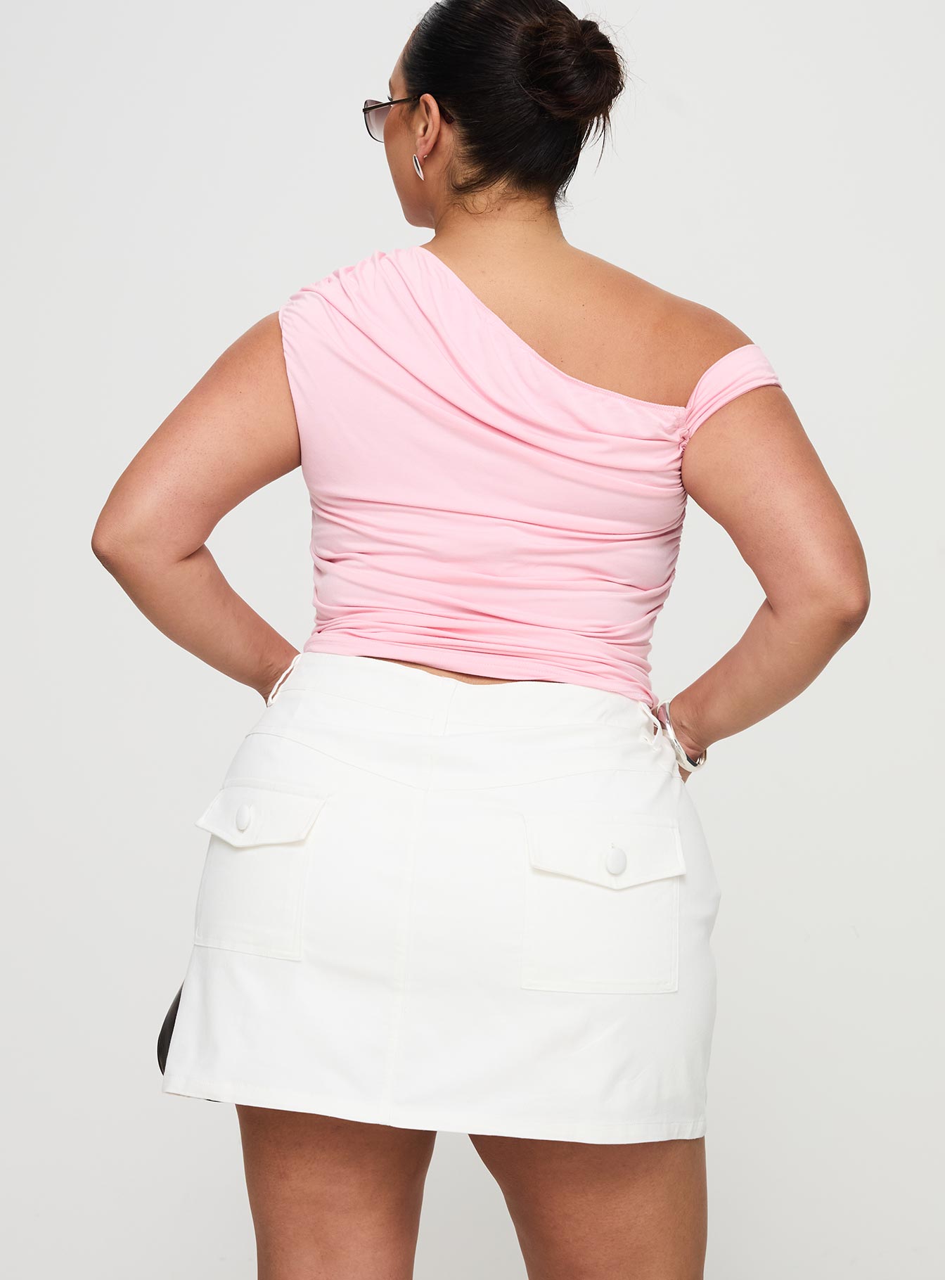 Returna Skort White Curve Cost Cheap Online