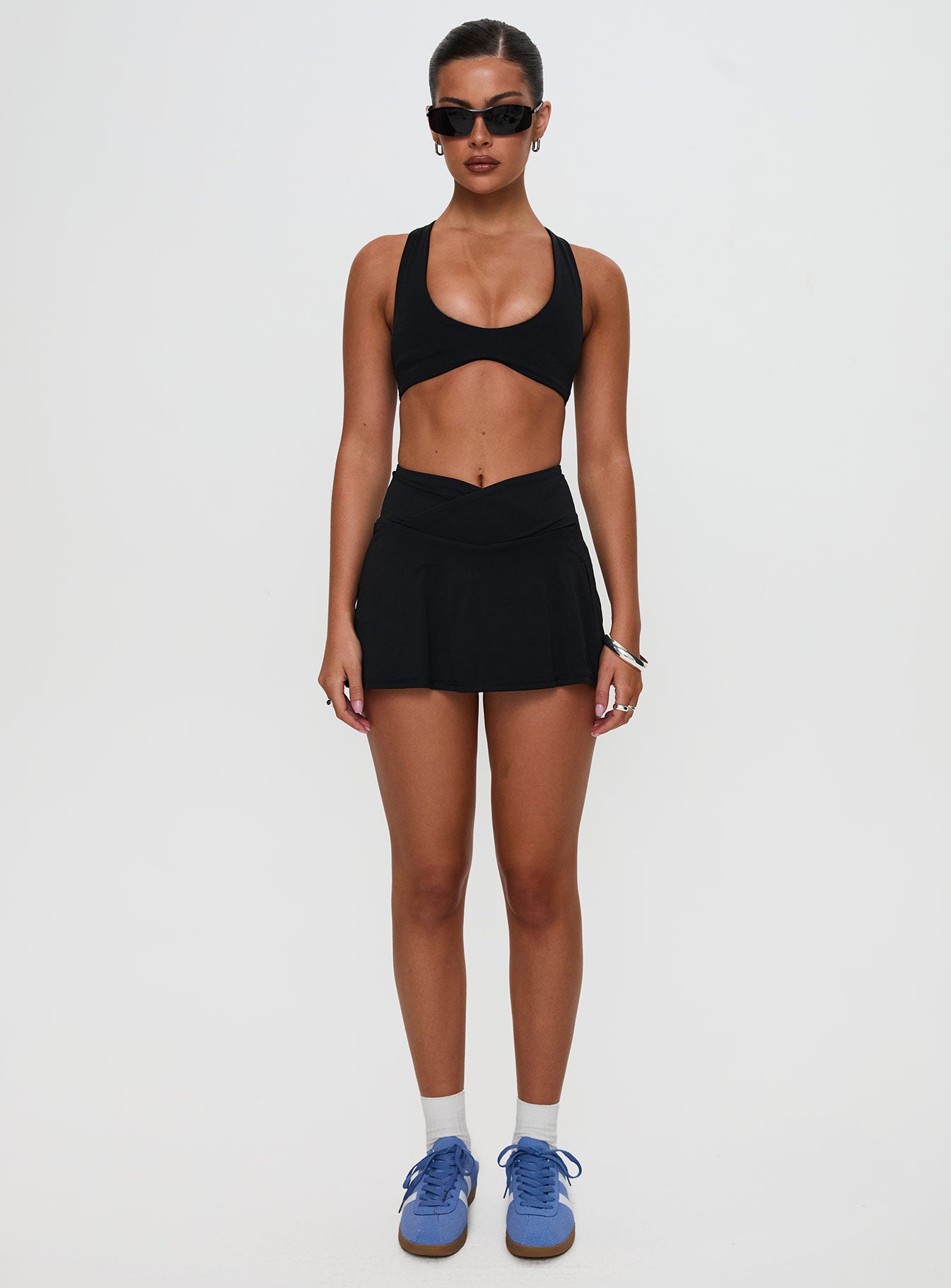 Pulse Active Halter Crop Black Cheap Sale Footlocker Pictures