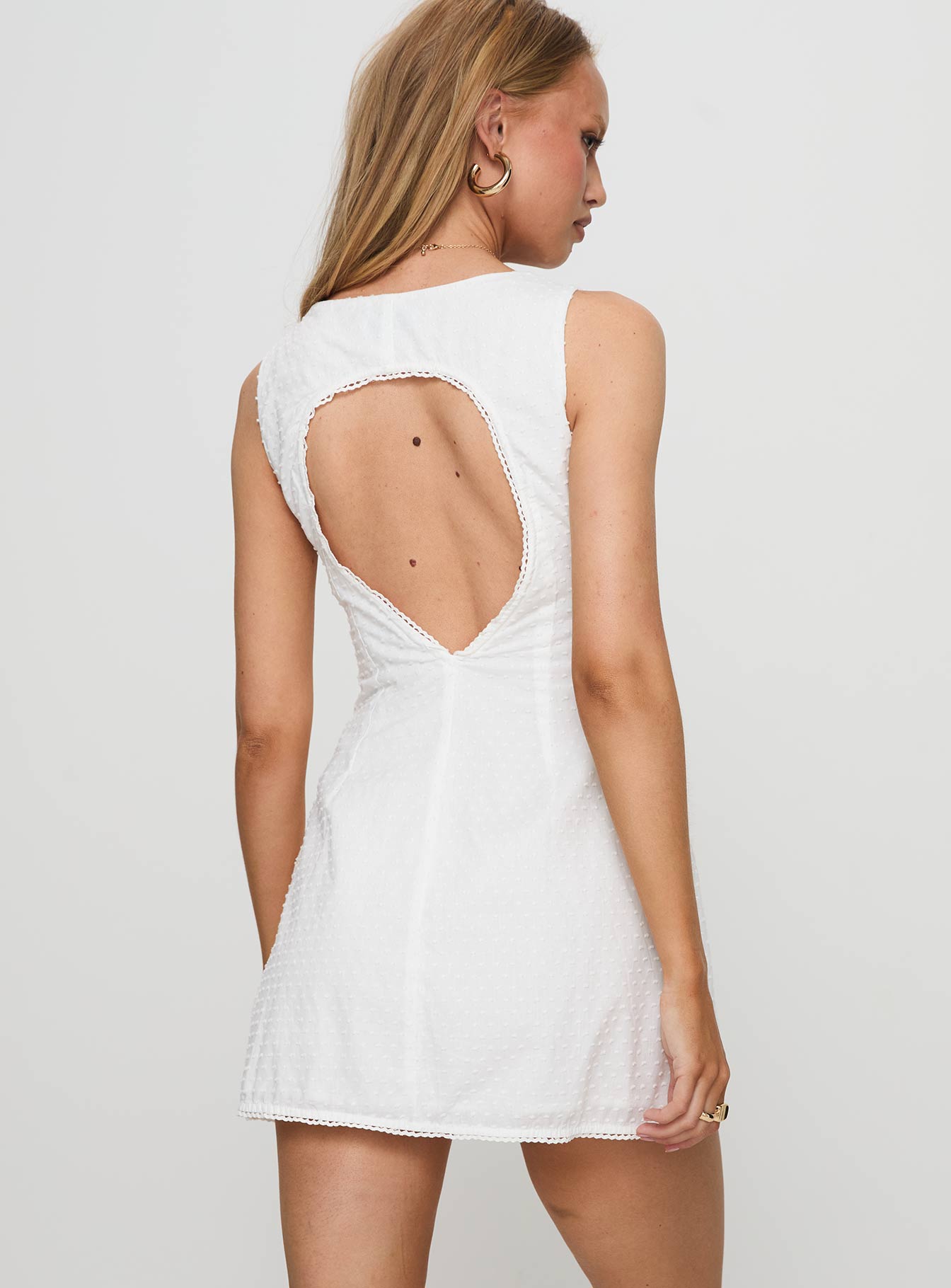 Susanne Keyhole Shift Mini Dress White Fast Delivery Online