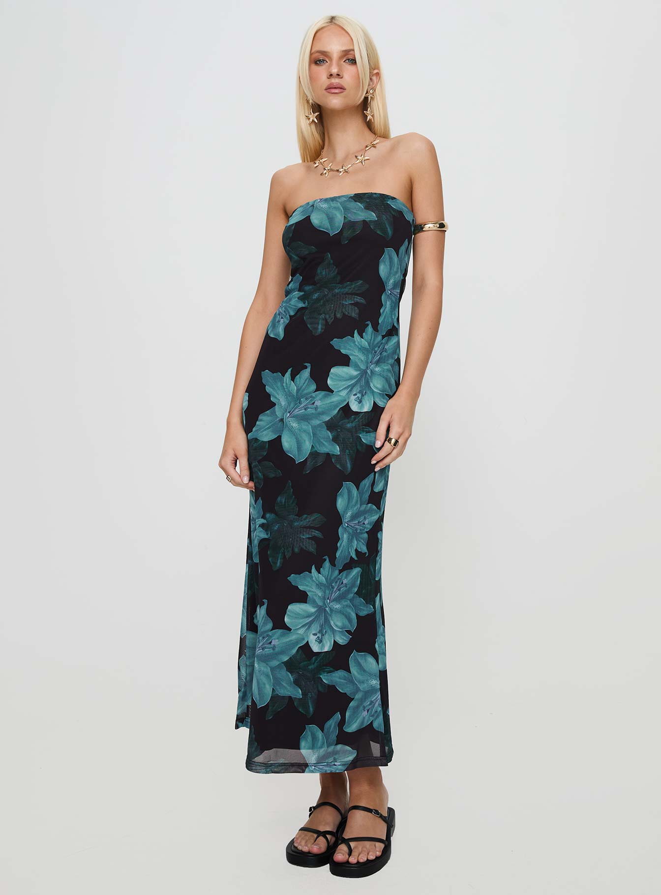 Celik Maxi Dress Black / Blue Floral Buy Cheap Big Sale