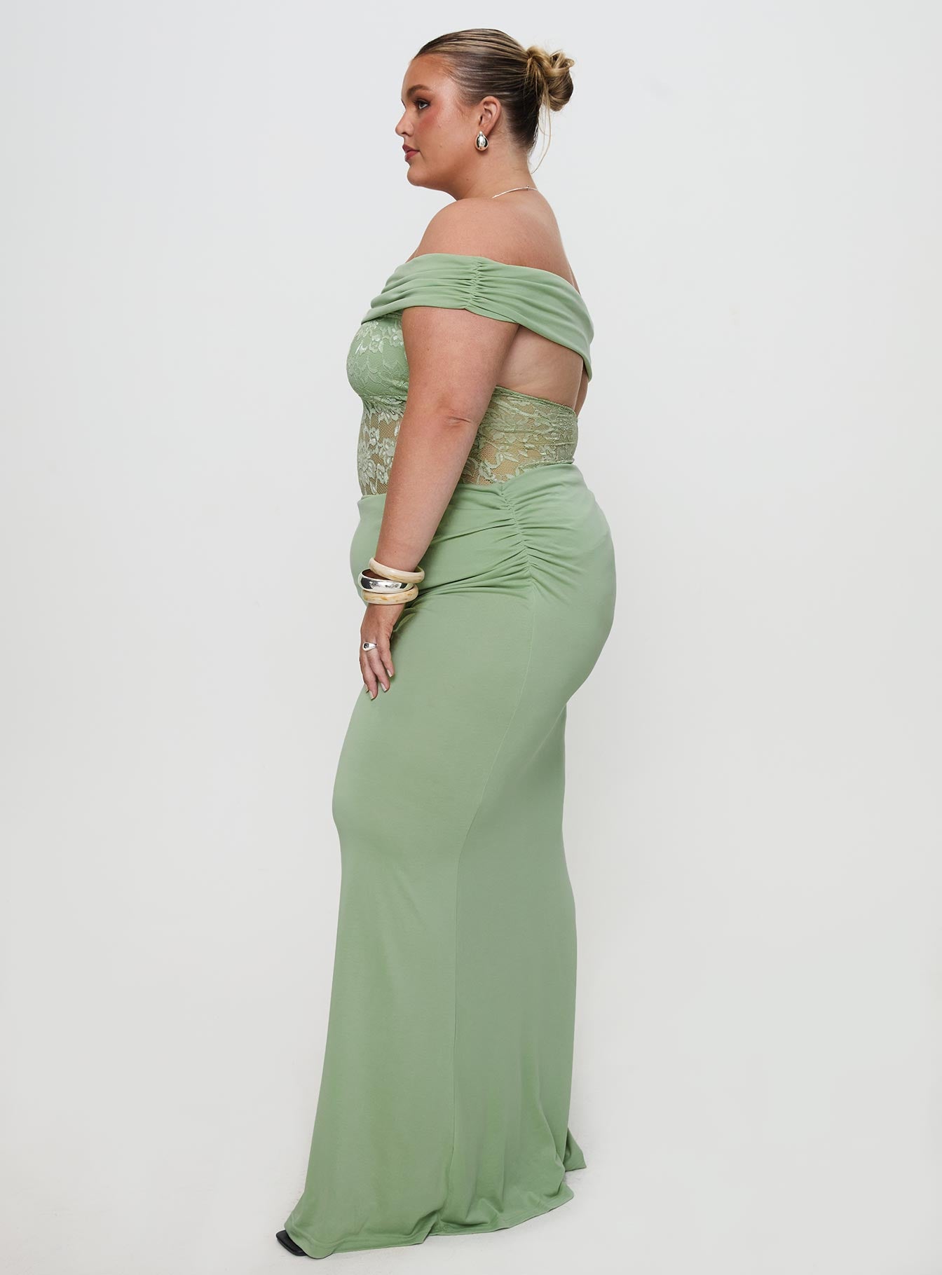 Gwendolen Off The Shoulder Maxi Dress Green Curve Cheap Sale Choice
