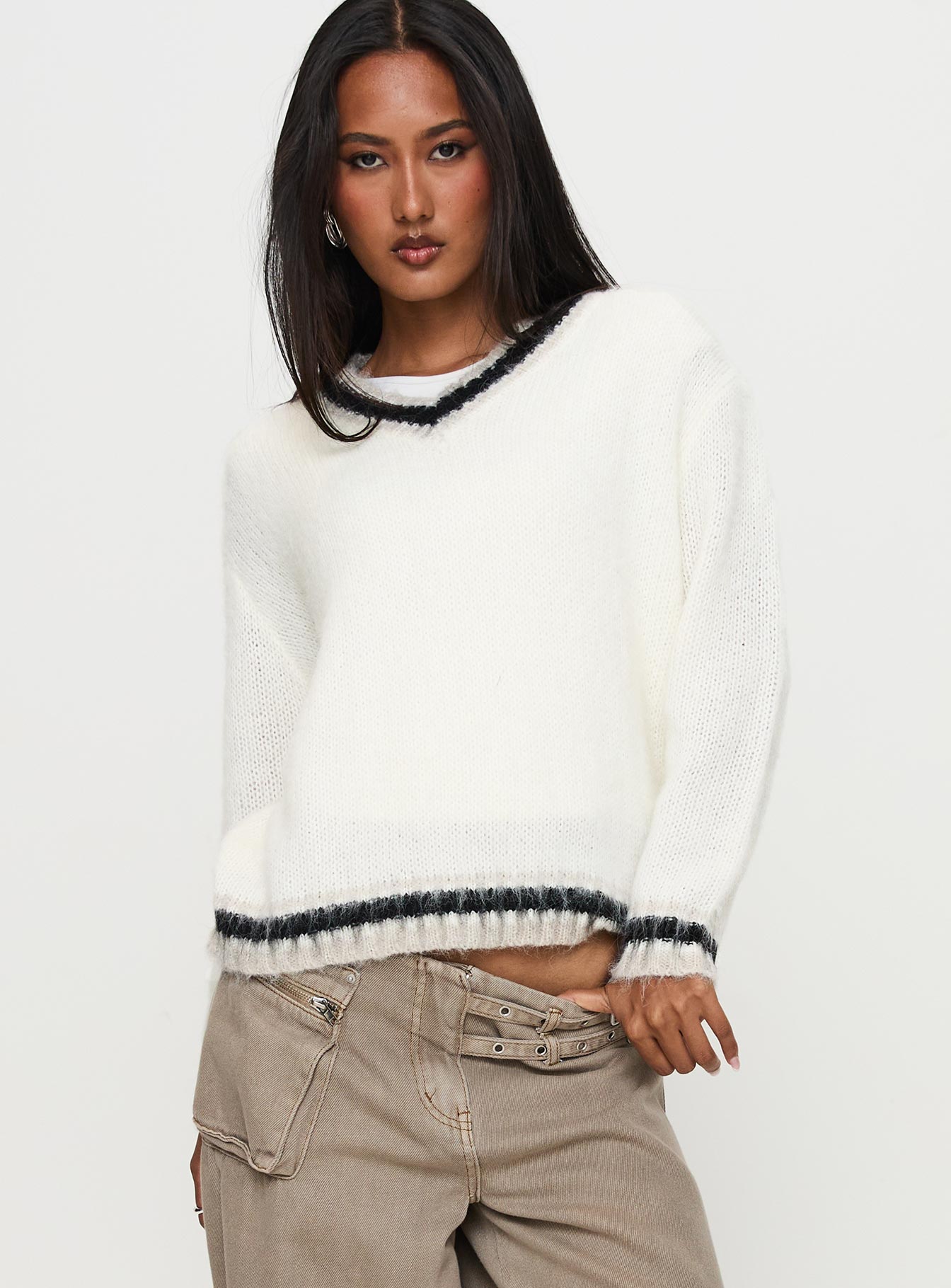 Federation V Neck Knit Sweater White Buy Online Cheap Pice