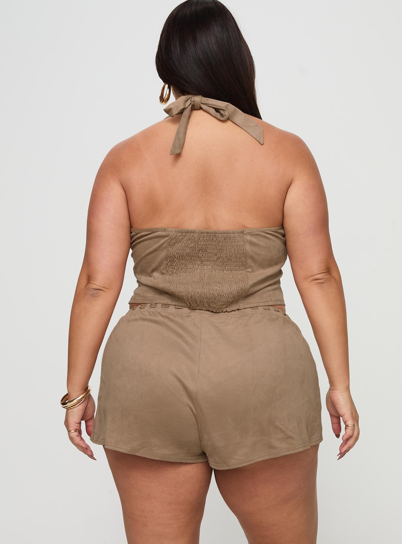 Eternal Youth Faux Suede Short Taupe Curve Clearance Factory Outlet