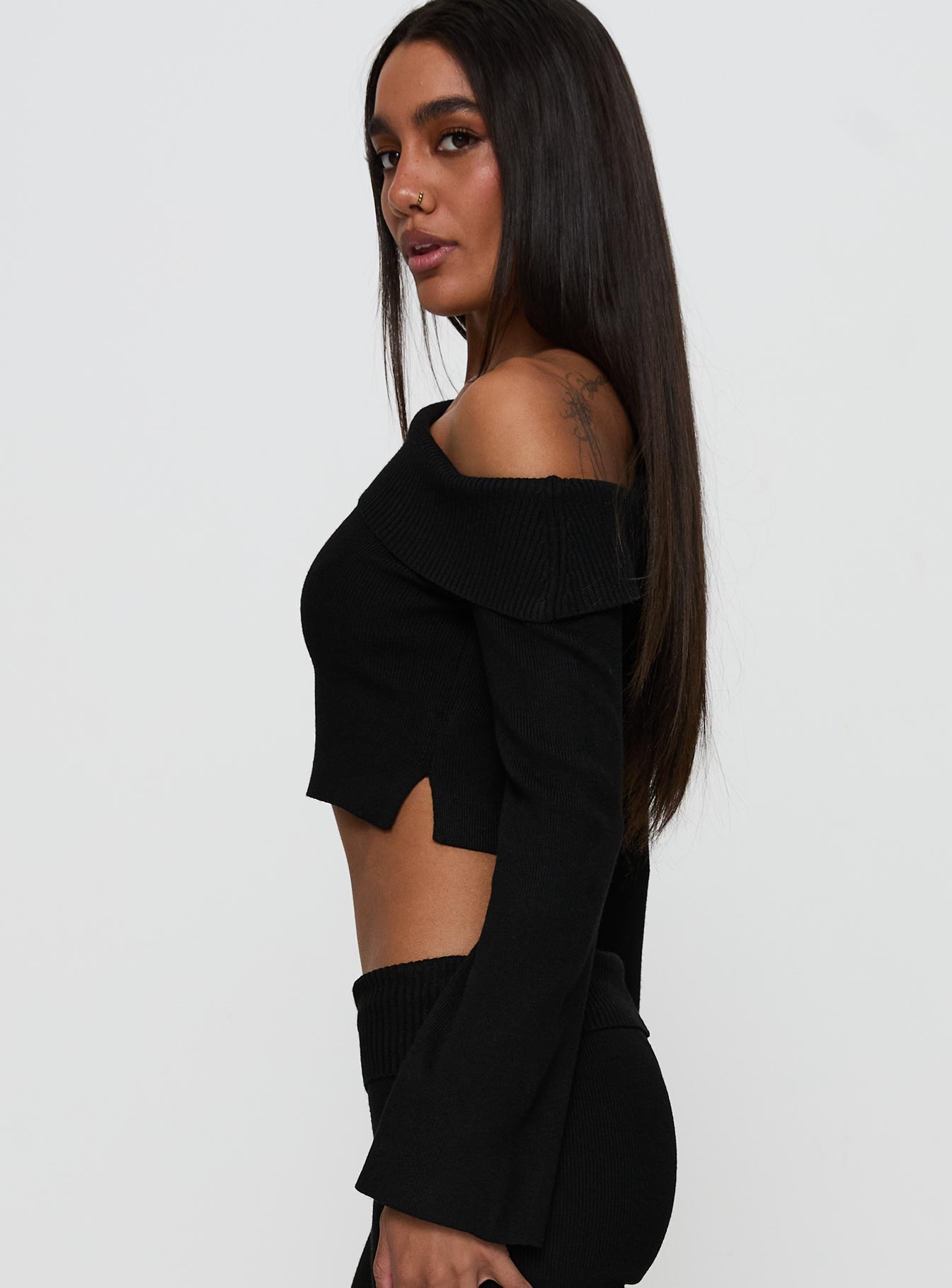 Sina Off The Shoulder Top Black Clearance For Nice