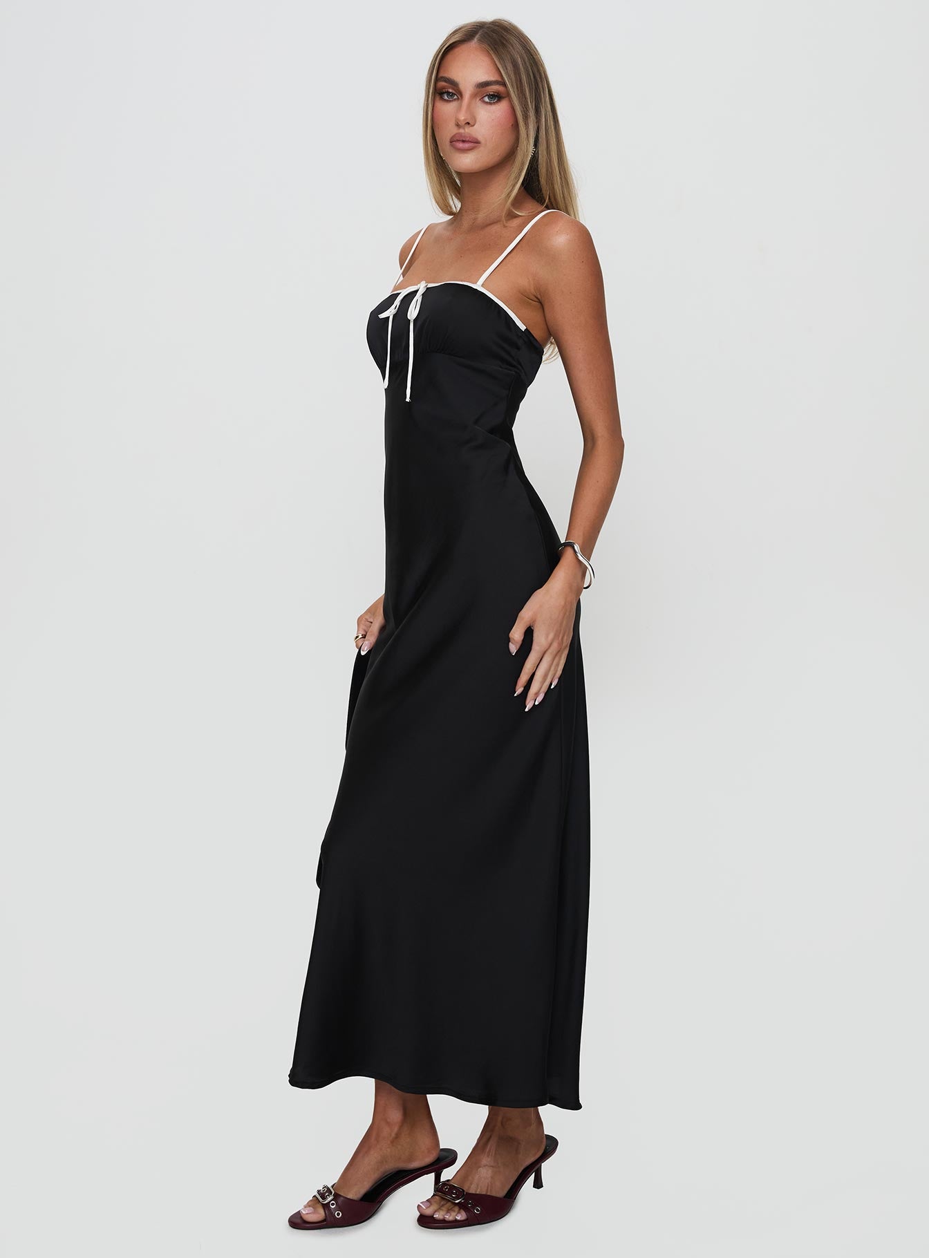 Vasiliki Maxi Dress Black / White Recommend Cheap Online