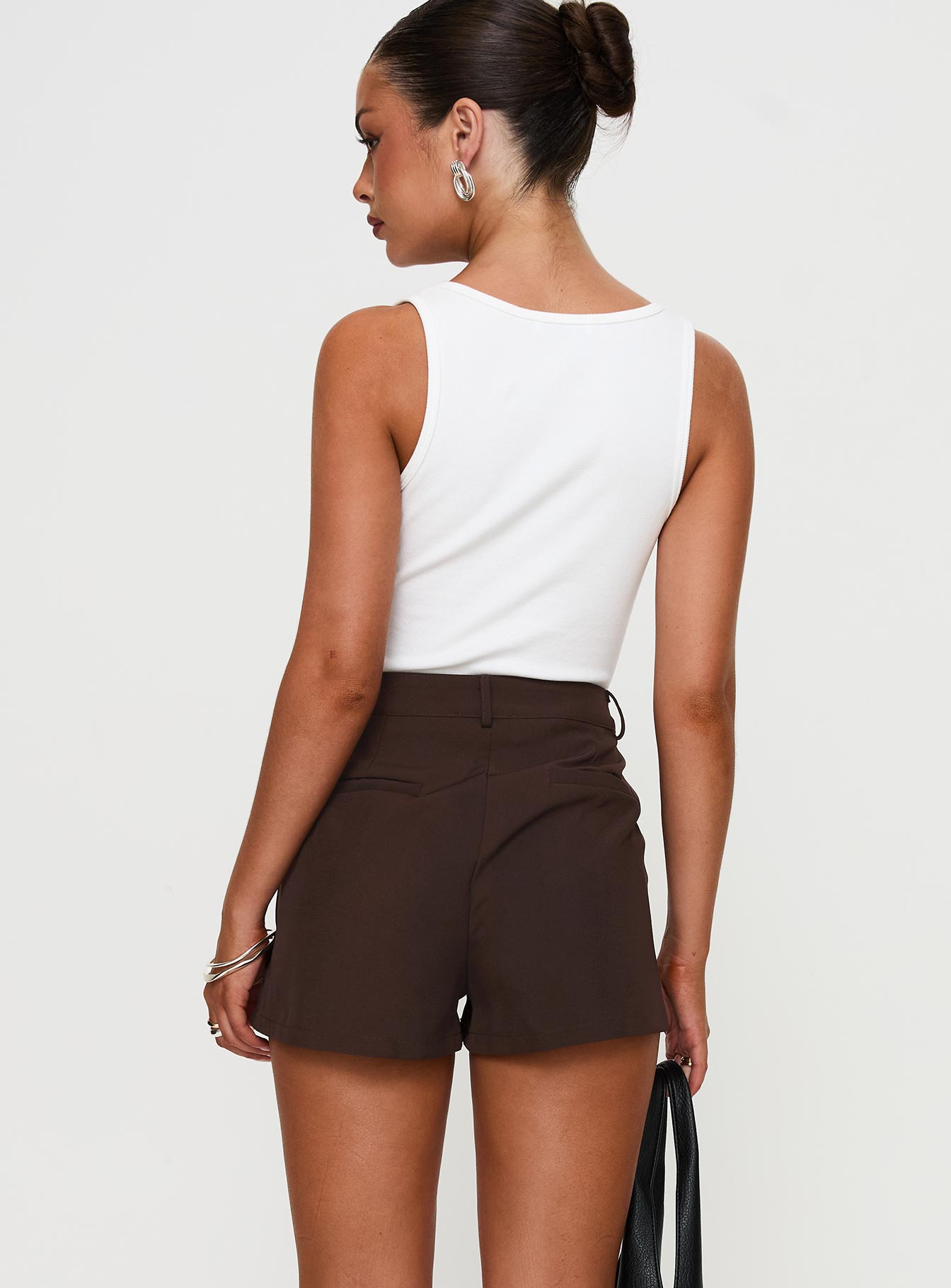 Ellerie Tailored Shorts Chocolate Best Place Online