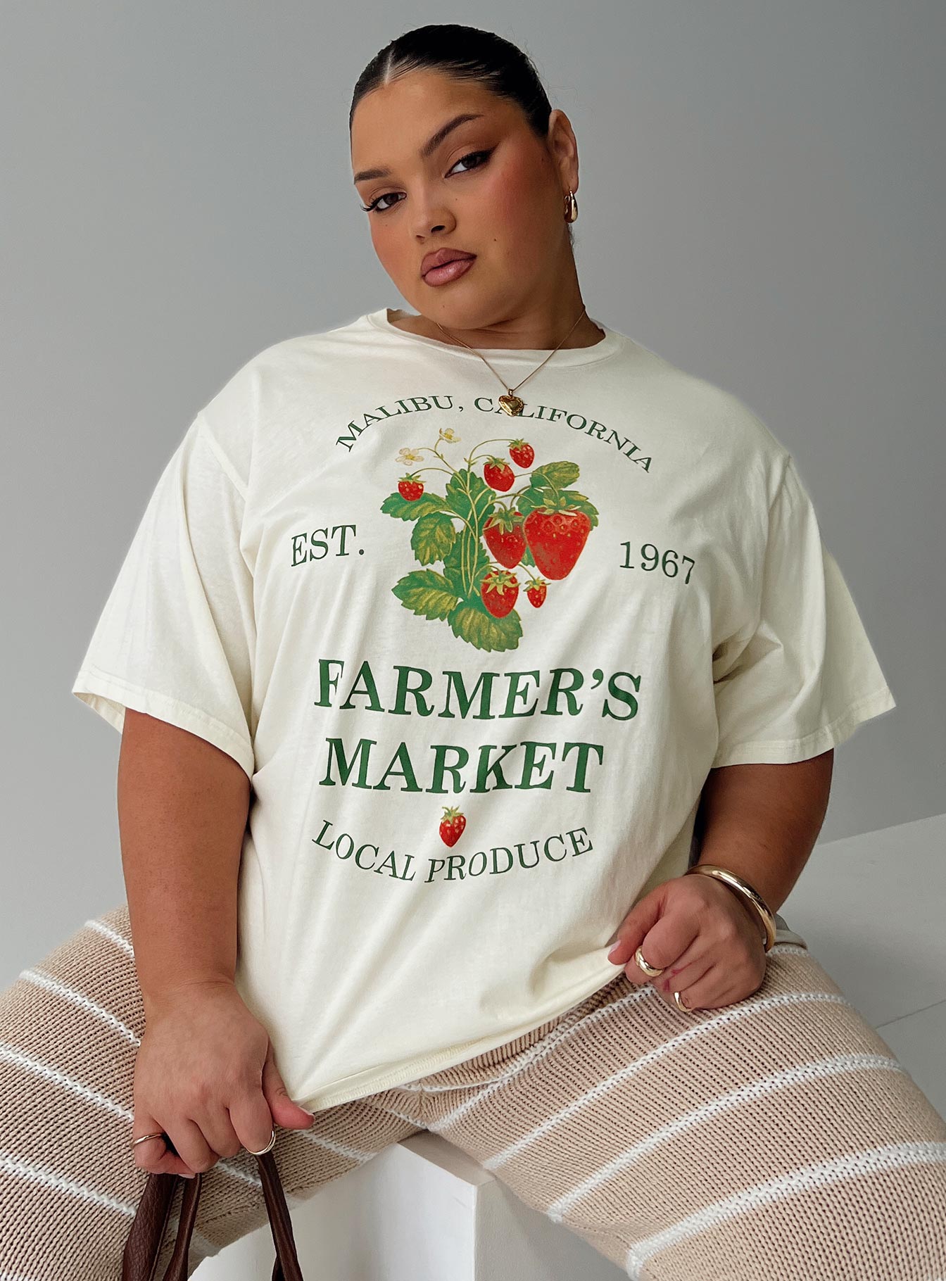 Local Produce Tee Cream Curve Cheap Sale With Mastercard