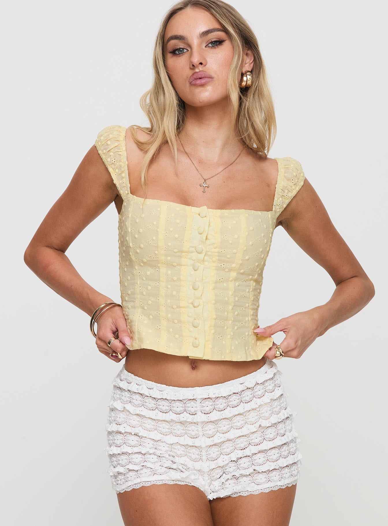 Lyncher Top Yellow How Much Cheap Online