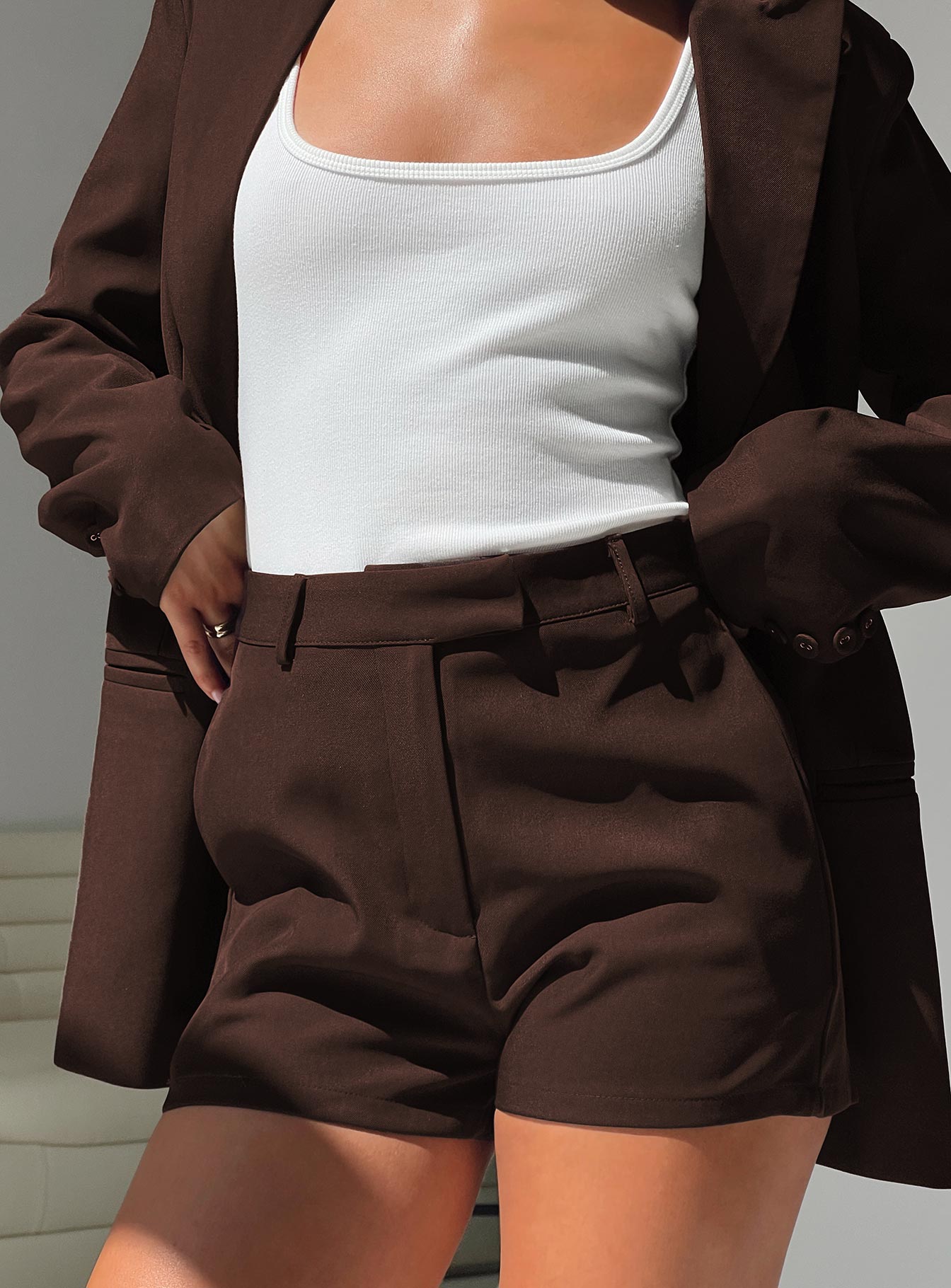 Ellerie Tailored Shorts Chocolate Best Place Online