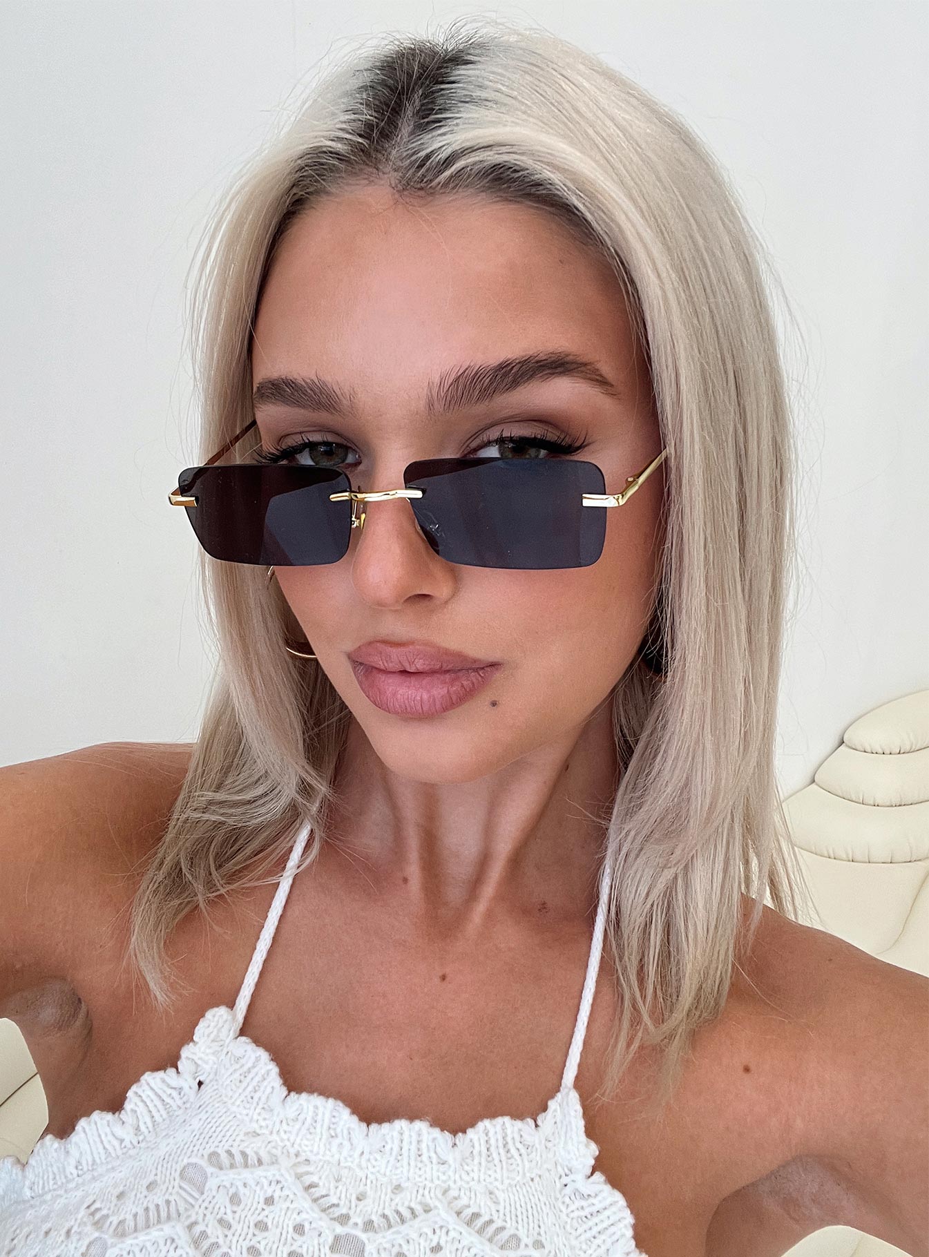 Indi Sunglasses Black / Gold Countdown Package Cheap Online