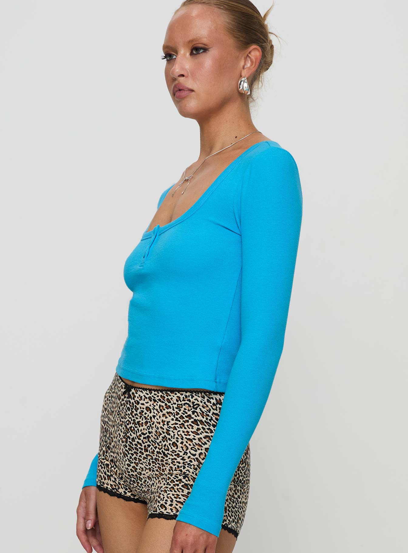 Daphine Long Sleeve Top Blue Outlet 2025