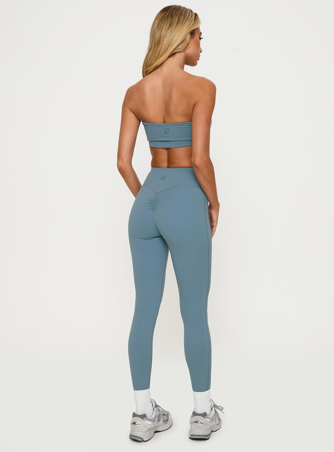 Dellah Ruched Back Leggings Blue Discount Footaction