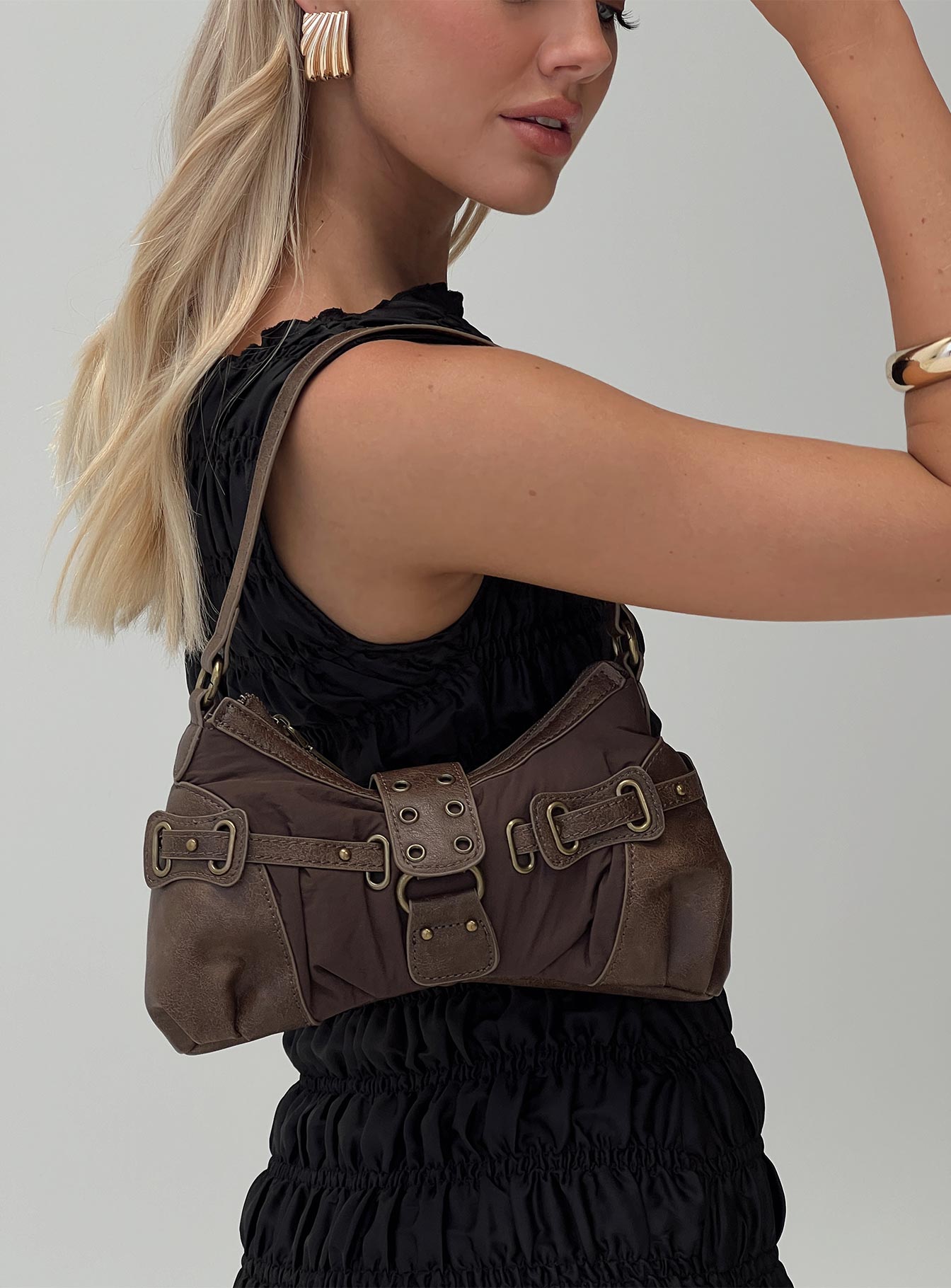 Doyers Street Shoulder Bag Brown Enjoy Online