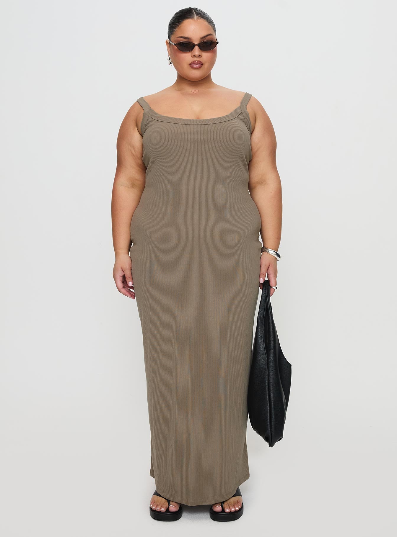 Montwood Maxi Dress Sage Curve With Mastercard For Sale