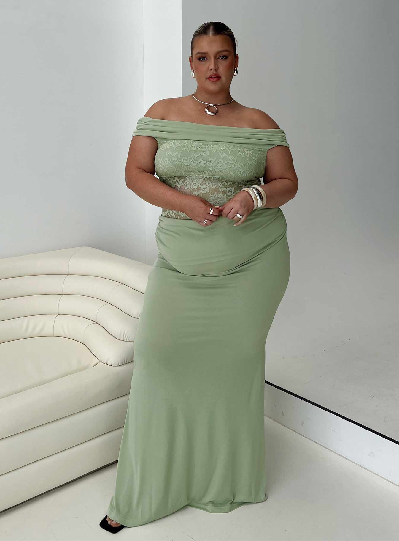 Gwendolen Off The Shoulder Maxi Dress Green Curve Cheap Sale Choice