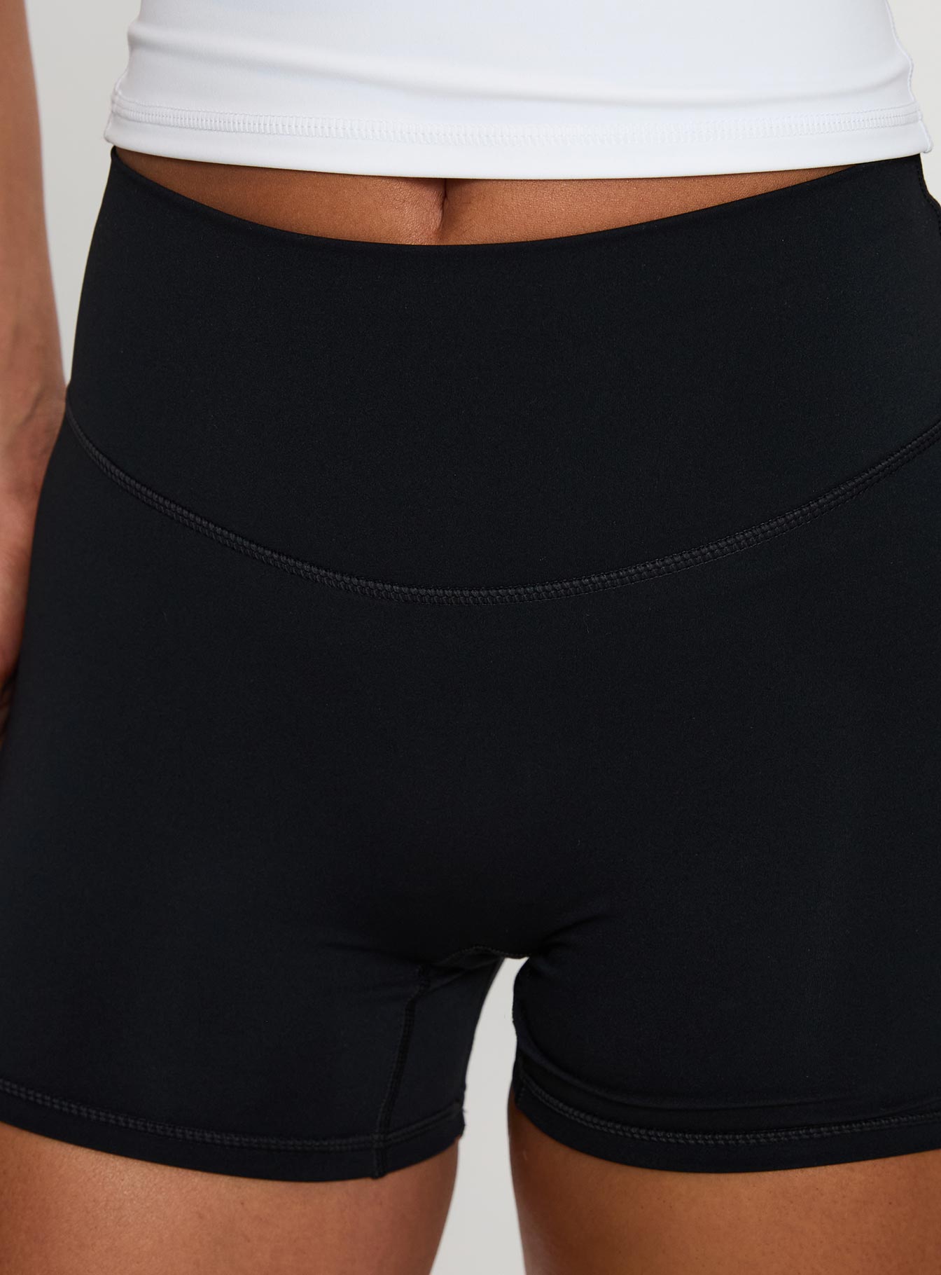 Touchdown Active Contour Short Black Authentic