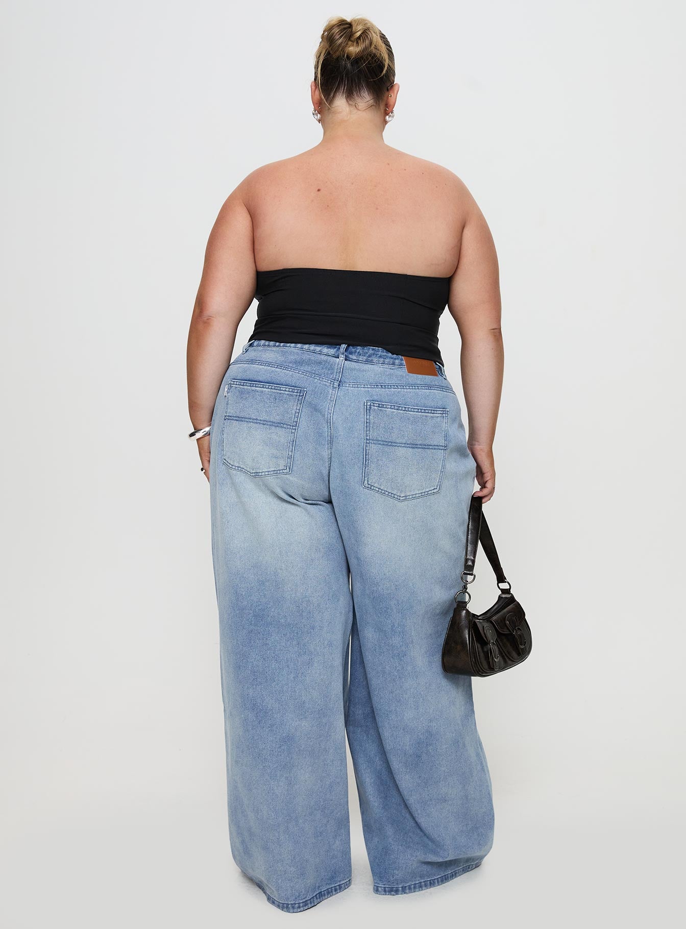 Naylor Wide Leg Jeans Light Wash Denim Curve Outlet Store Locations